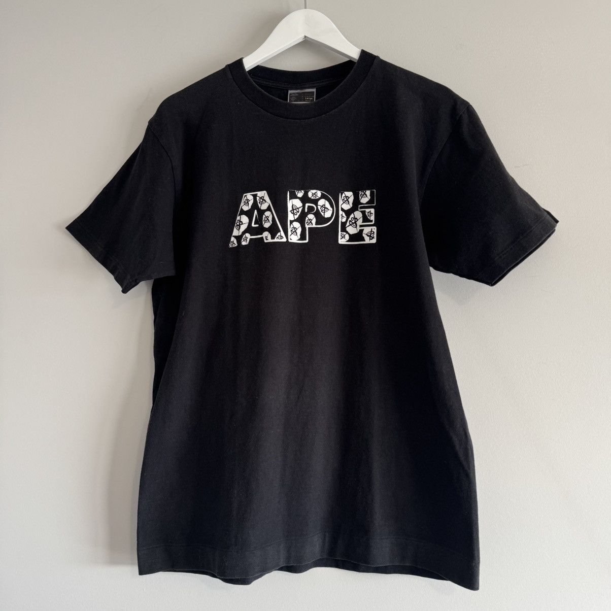Bape Vintage Bape Tiny Ape Head Logo Tee Nigo Size US L / EU 52-54 / 3 - 2 Thumbnail
