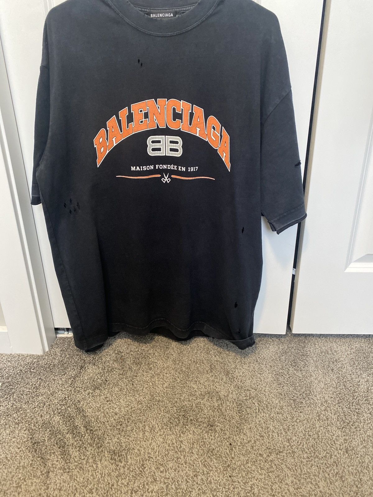 Balenciaga balenciaga maison tshirt Size US XS / EU 42 / 0 - 5 Thumbnail