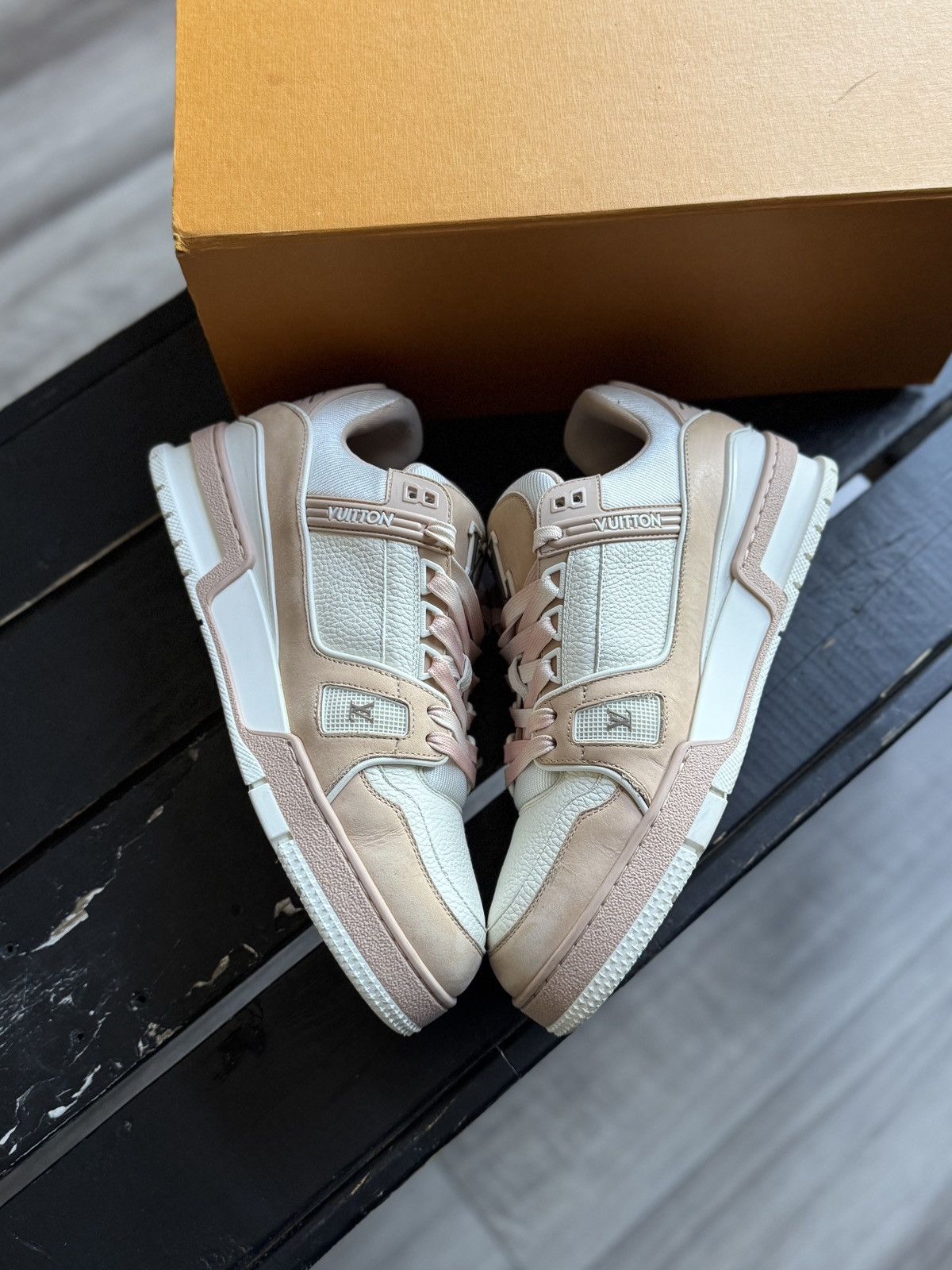 Louis Vuitton Louis Vuitton LV Trainer Sneaker Pink Signature Size US 9 / EU 42 - 5 Thumbnail