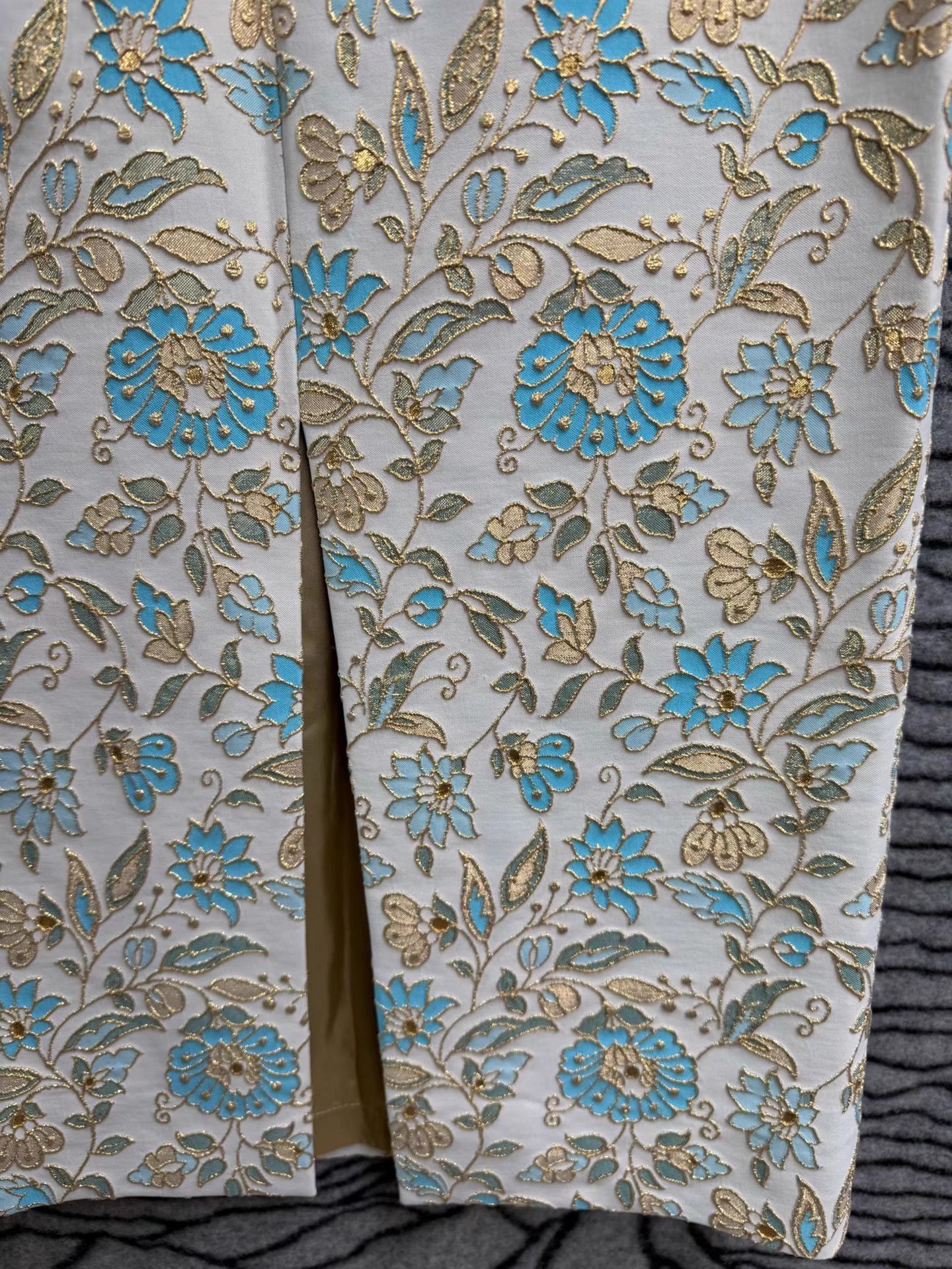 Dries Van Noten Dries Van Noten Blue White Porcelain Midi Skirt K20 Size 24" / US 00 / IT 34 - 7 Thumbnail
