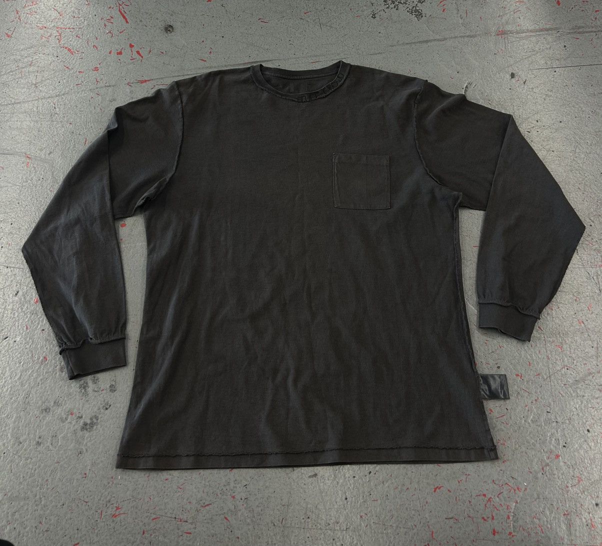 Tuff Crowd Tuff Crowd Hostile territory Size XL Size US XL / EU 56 / 4 - 4 Thumbnail
