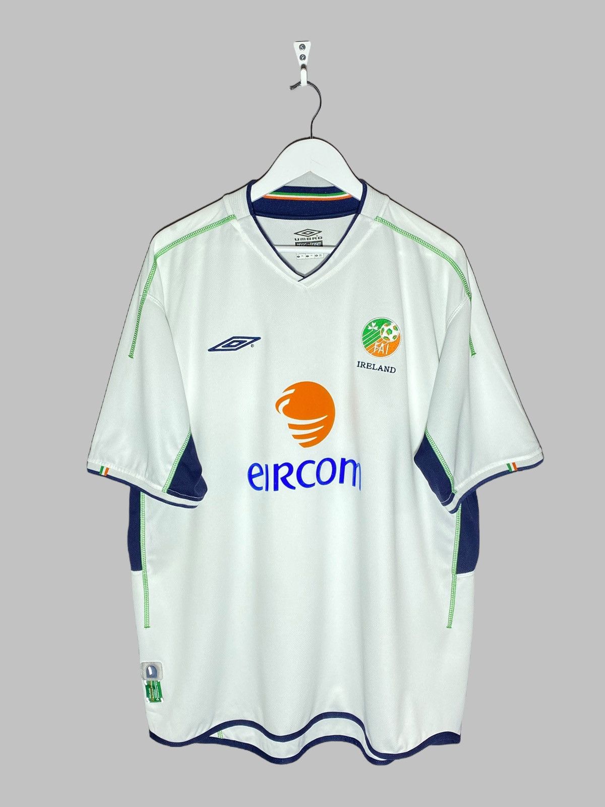 Umbro Vintage Ireland National Team 2002 Away Football Shirt Size US XL / EU 56 / 4 - 1 Thumbnail