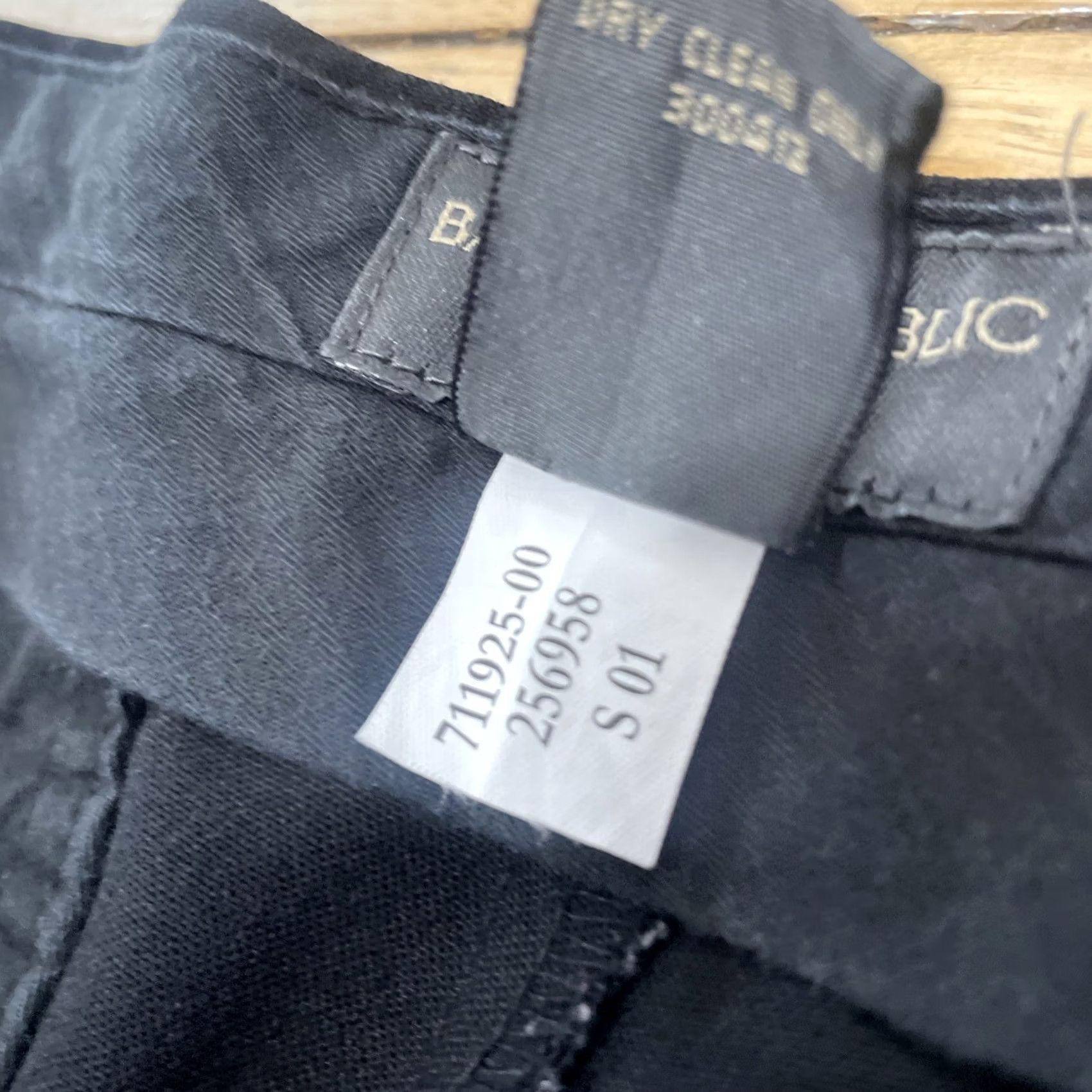 Banana Republic VINTAGE Banana Republic Dress Pants Men 32R Black Wool Flat Front Slacks 2001 Wool Blend Stretch 90s Y2k Dress Pants Mens Size US 32 / EU 48 - 5 Thumbnail