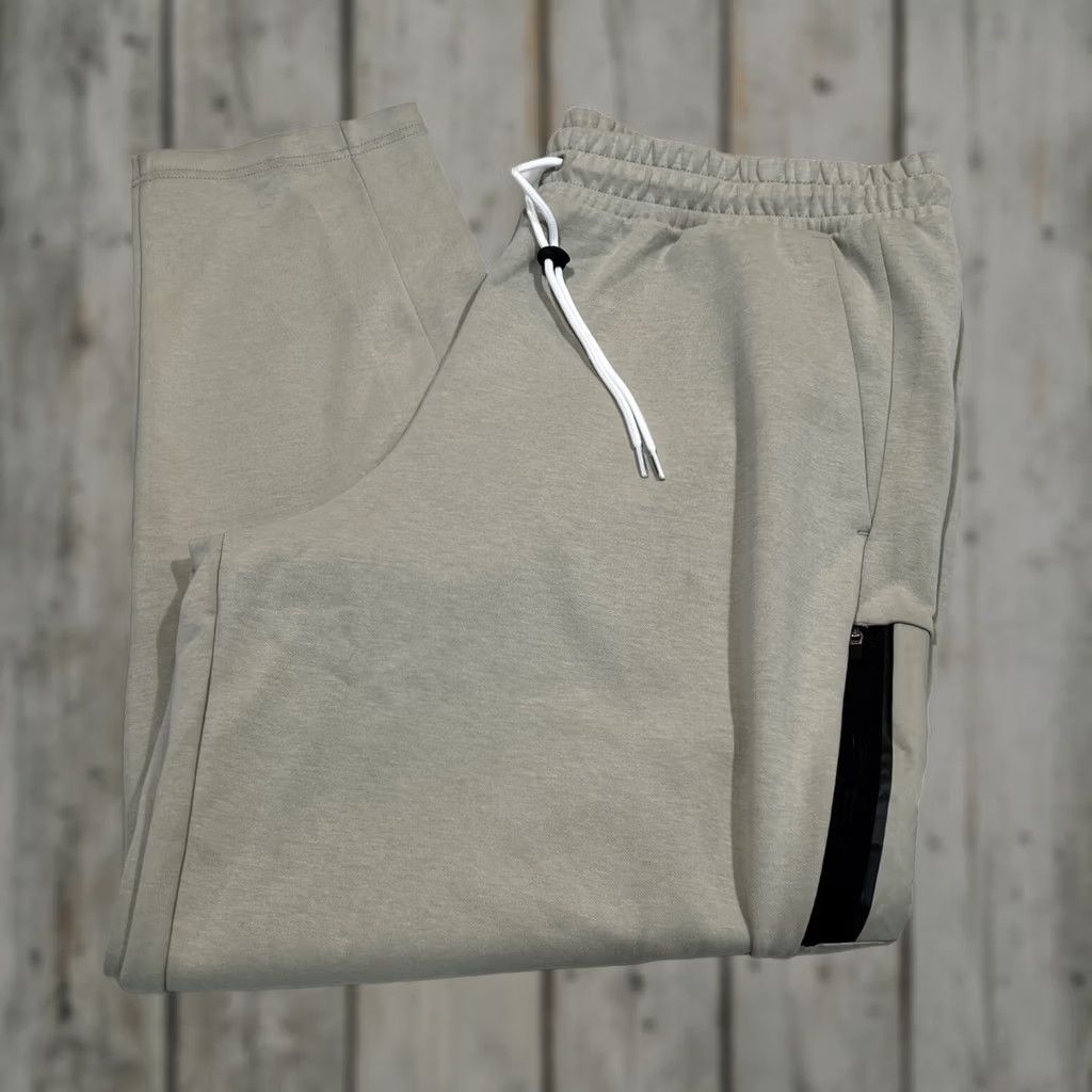 Vintage Cargo Sweatpants Men’s 2XL Pebble Gray Drawstring Pockets Regular Pants Sports Comfort Elastic Waist Pockets Gr ay Purposed Size US 39 - 1 Thumbnail