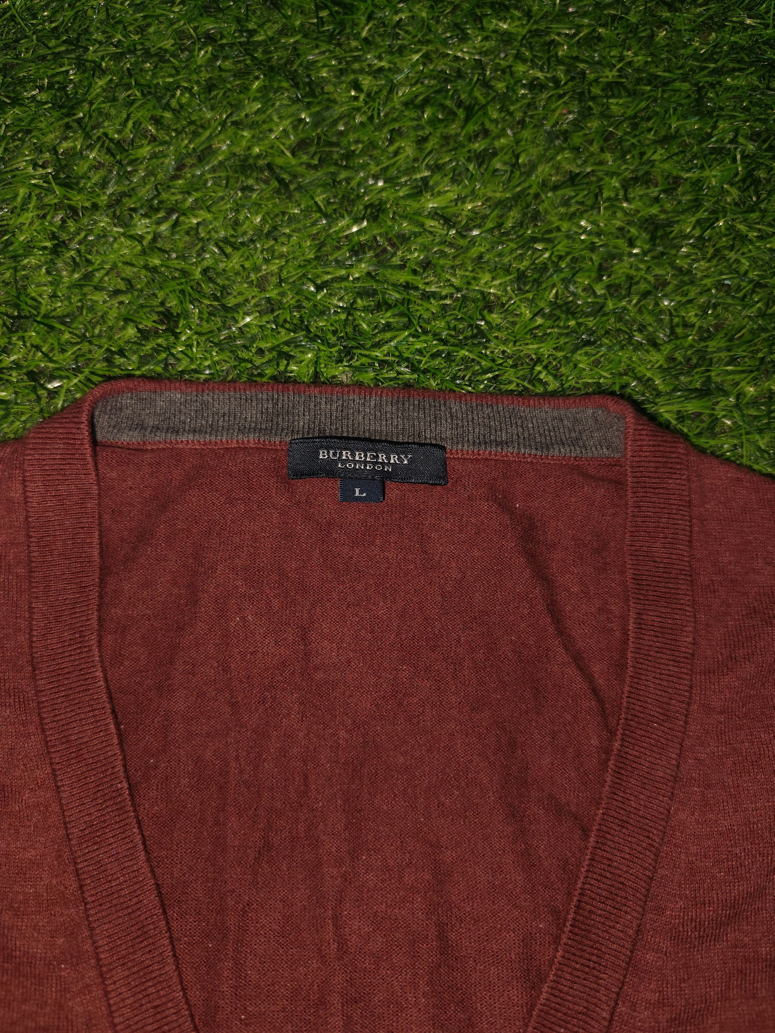 Burberry Burberry London Cardigan Maroon Size US L / EU 52-54 / 3 - 2 Thumbnail