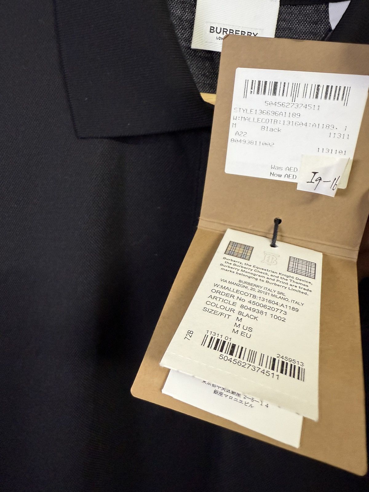 Burberry Burberry Bt new Size US M / EU 48-50 / 2 - 3 Thumbnail