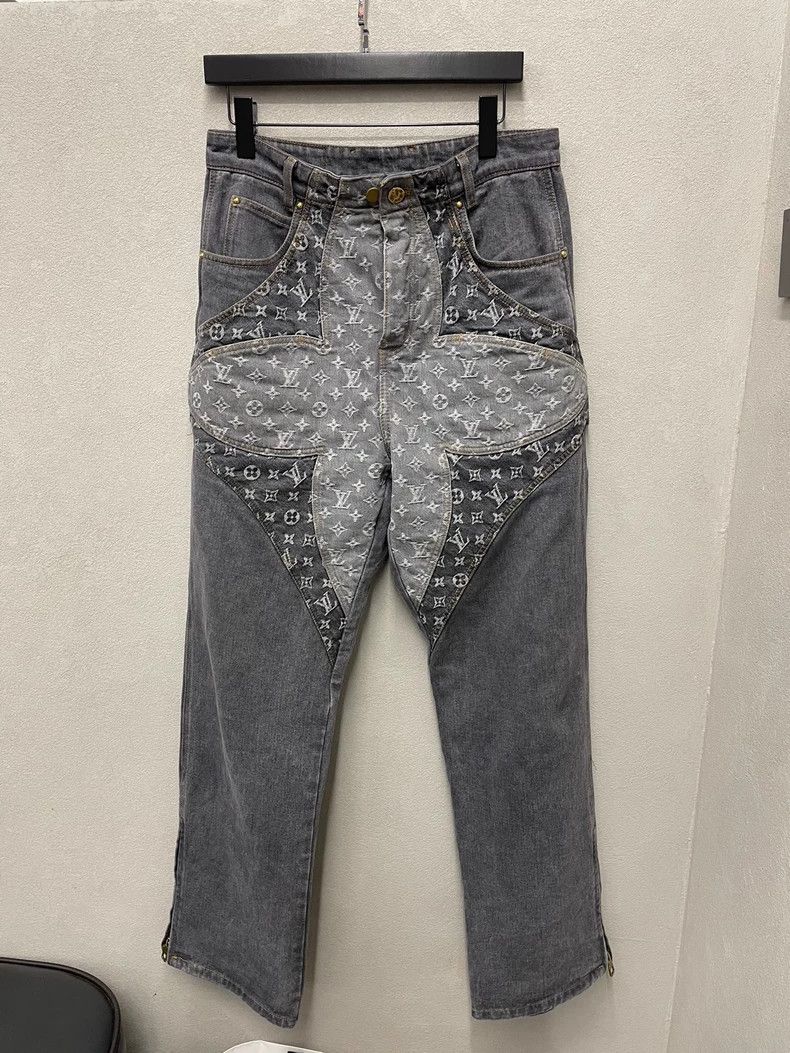Louis Vuitton Louis Vuitton FW23 Logo monogrammed irregularly cut casual Size US 30 / EU 46 - 1 Thumbnail