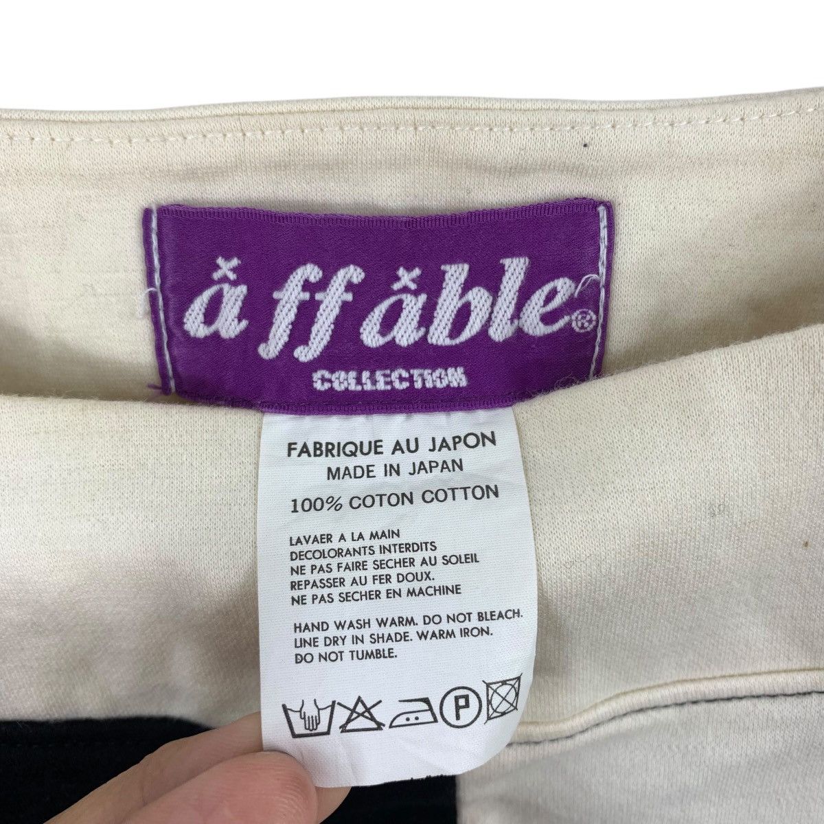 Vintage Vintage AFFABLE COLLECTION Japanese Brand Embroidered Tshirt Size US M / EU 48-50 / 2 - 4 Thumbnail