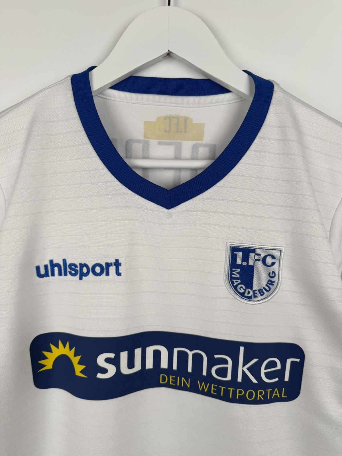Other Uhlsport 1.FC Magdeburg football jersey Size US S / EU 44-46 / 1 - 4 Thumbnail
