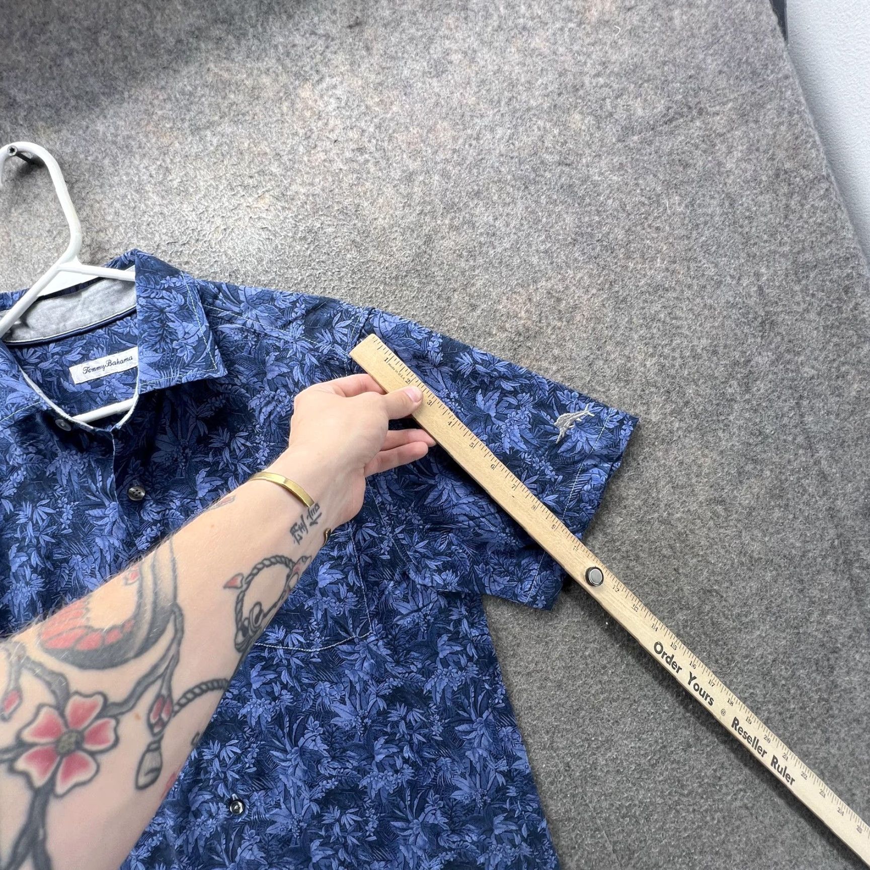 Tommy Bahama Tommy Bahama Shirt Mens S Blue Floral Hawaiian Short Sleeve Button Front Size US S / EU 44-46 / 1 - 2 Thumbnail