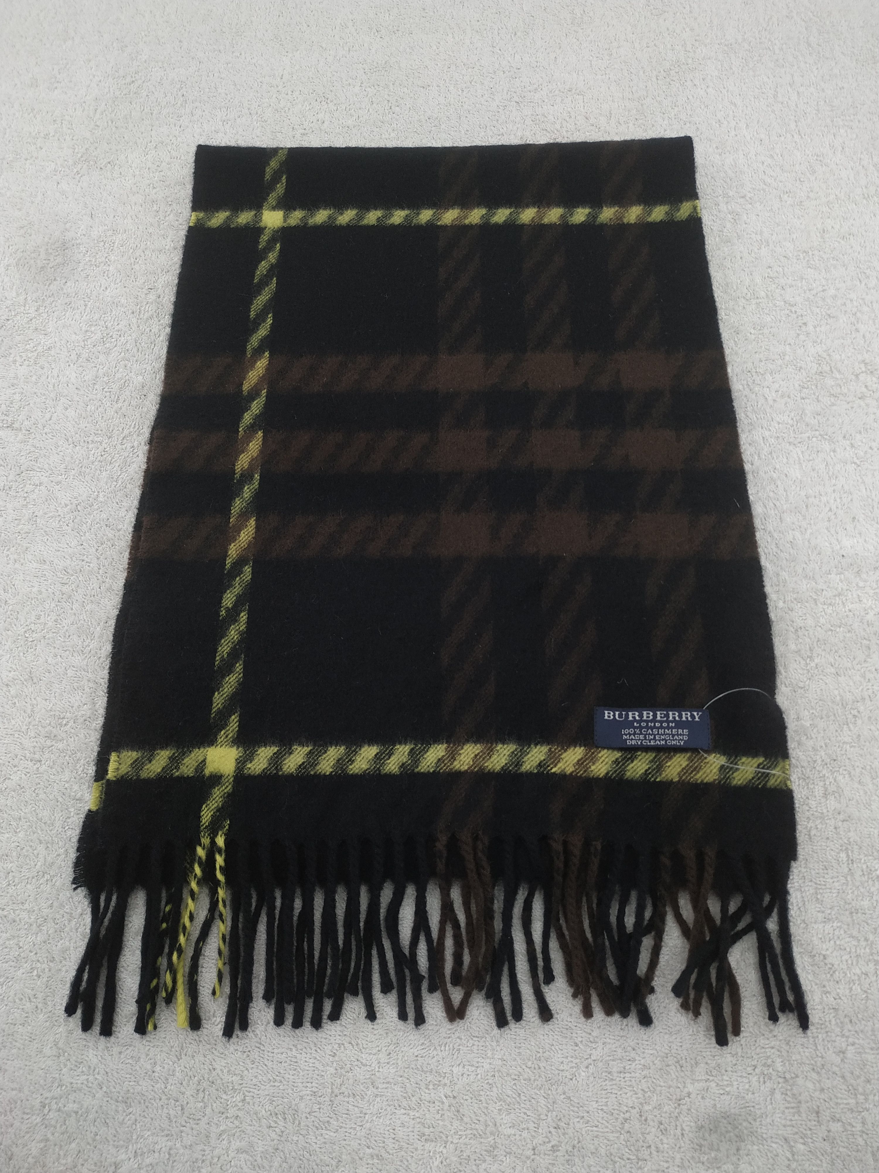 Burberry Vintage Burberry Scarf/Muffler/Neckwear MF523 Size ONE SIZE - 2 Thumbnail