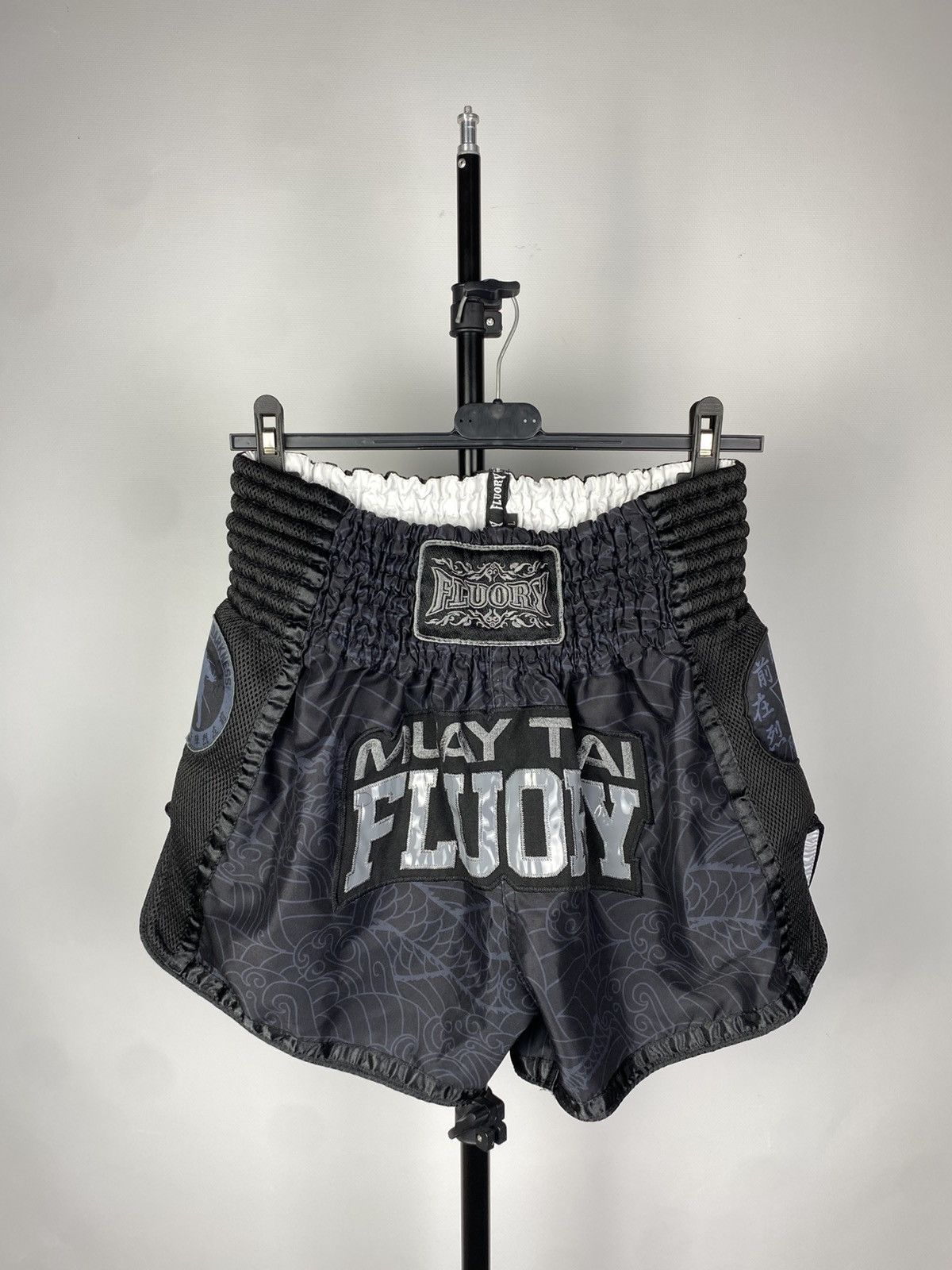 Twins × Vintage FLUORY Muay Thai Lumpinee Shorts Men’s L size Size US 36 / EU 52 - 1 Thumbnail