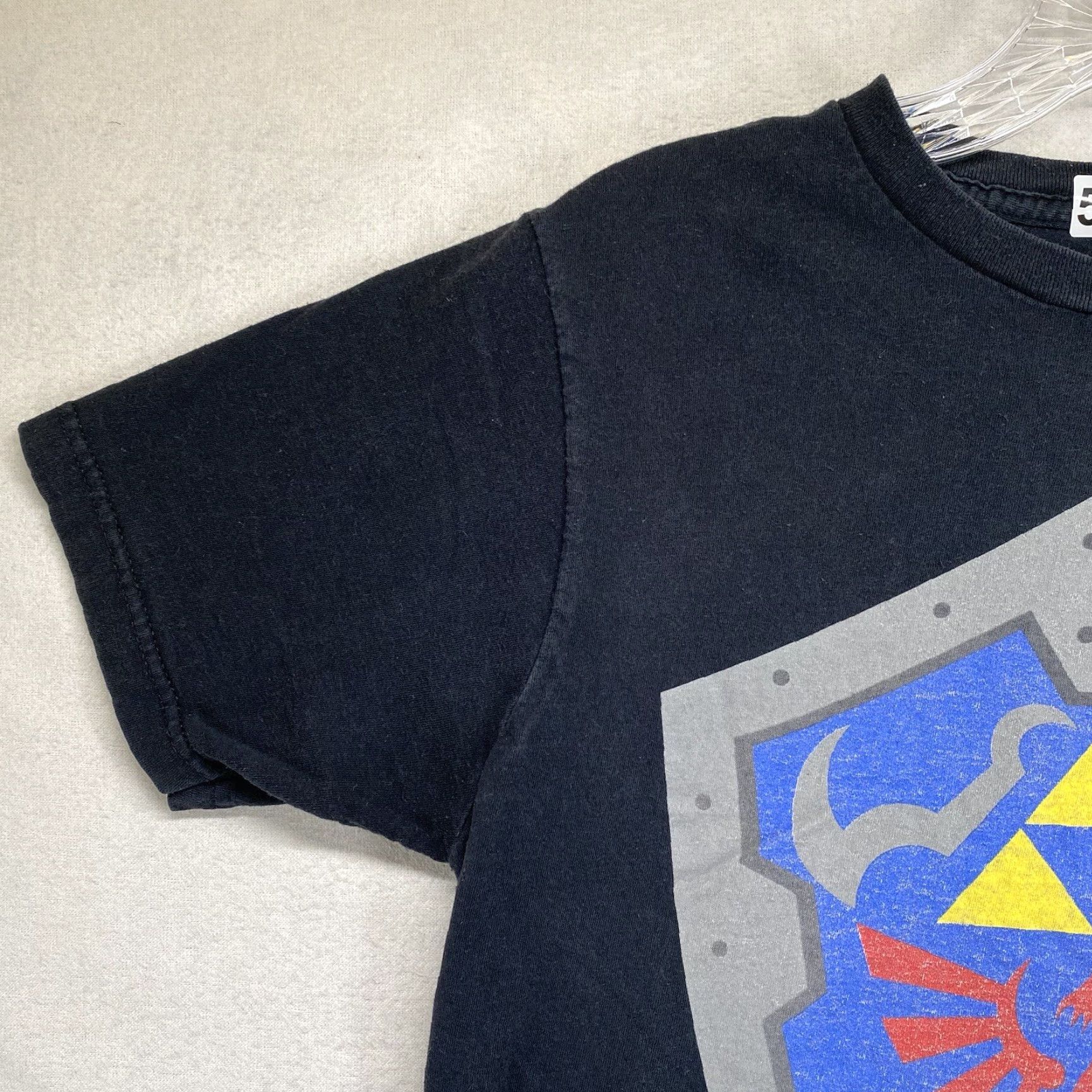 Vintage The Legend of Zelda Hylian Shield Black Graphic Tee M/S Unisex Video Game Size US M / EU 48-50 / 2 - 6 Thumbnail