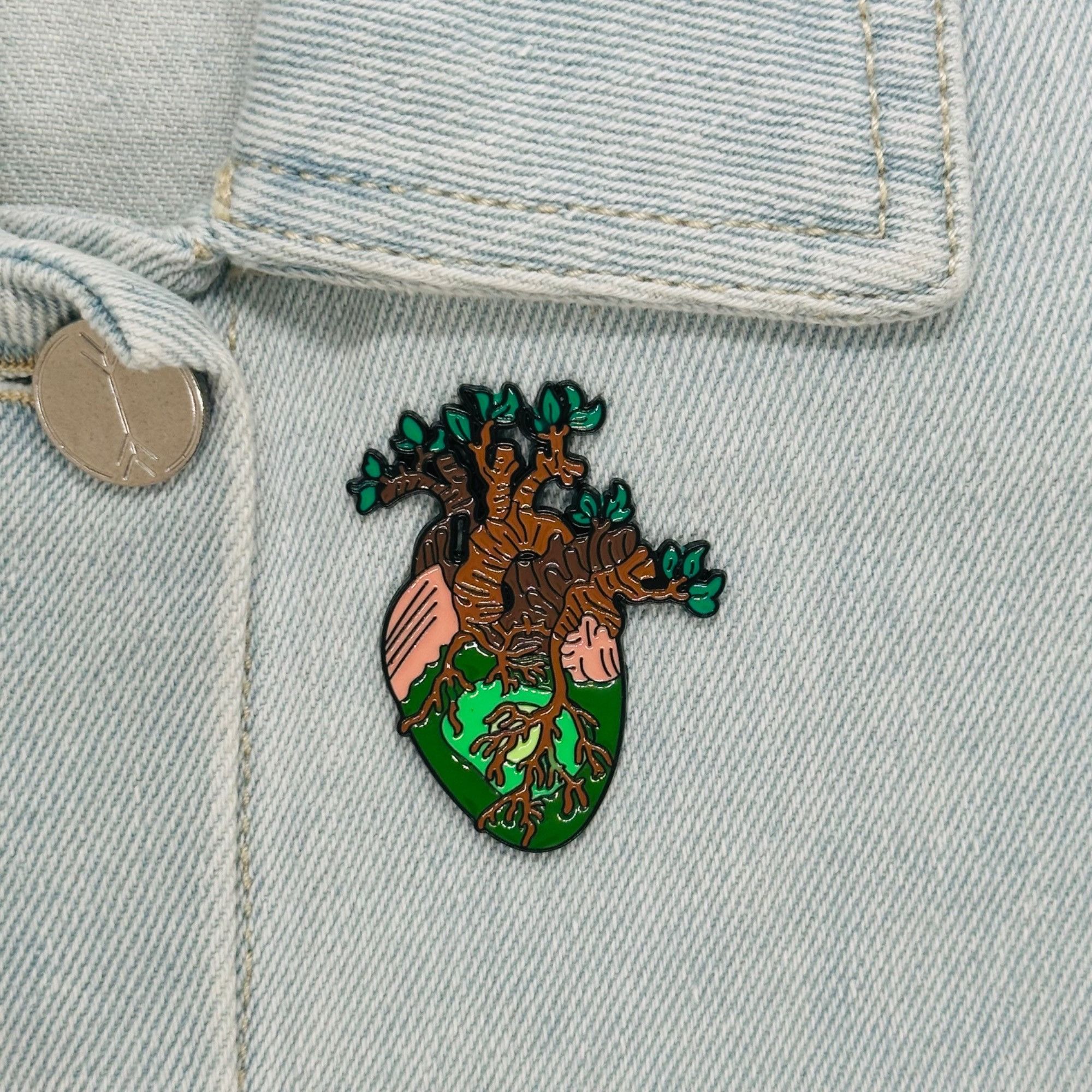 Other ✨Broch Organ Tree Of Life Heart Shape Enamel Pin Spooky Larg Size ONE SIZE - 1 Thumbnail