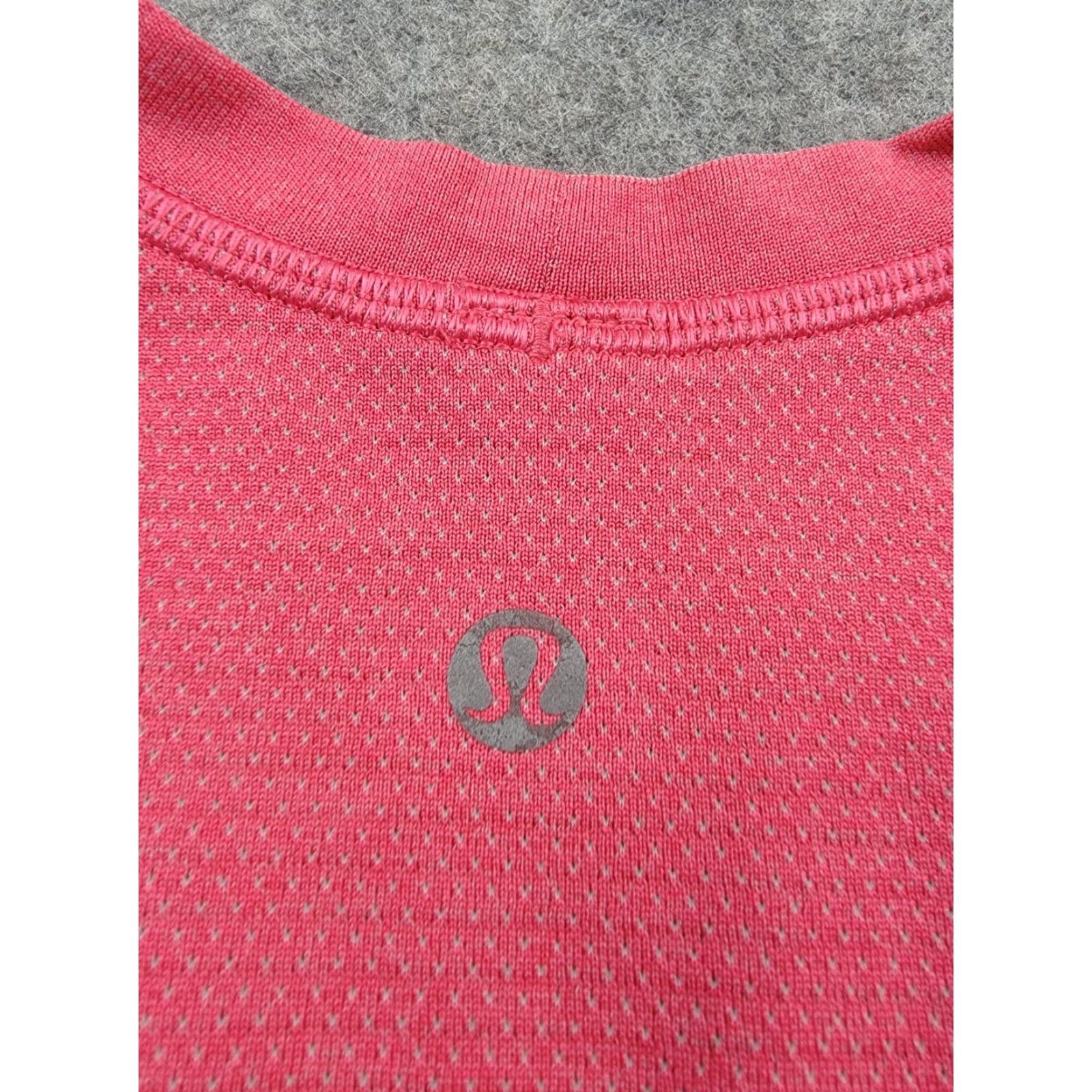 Lululemon Lululemon Shirt Mens Large Pink Short Sleeve Tee Activewear Outdoor Stretch Size US L / EU 52-54 / 3 - 7 Thumbnail