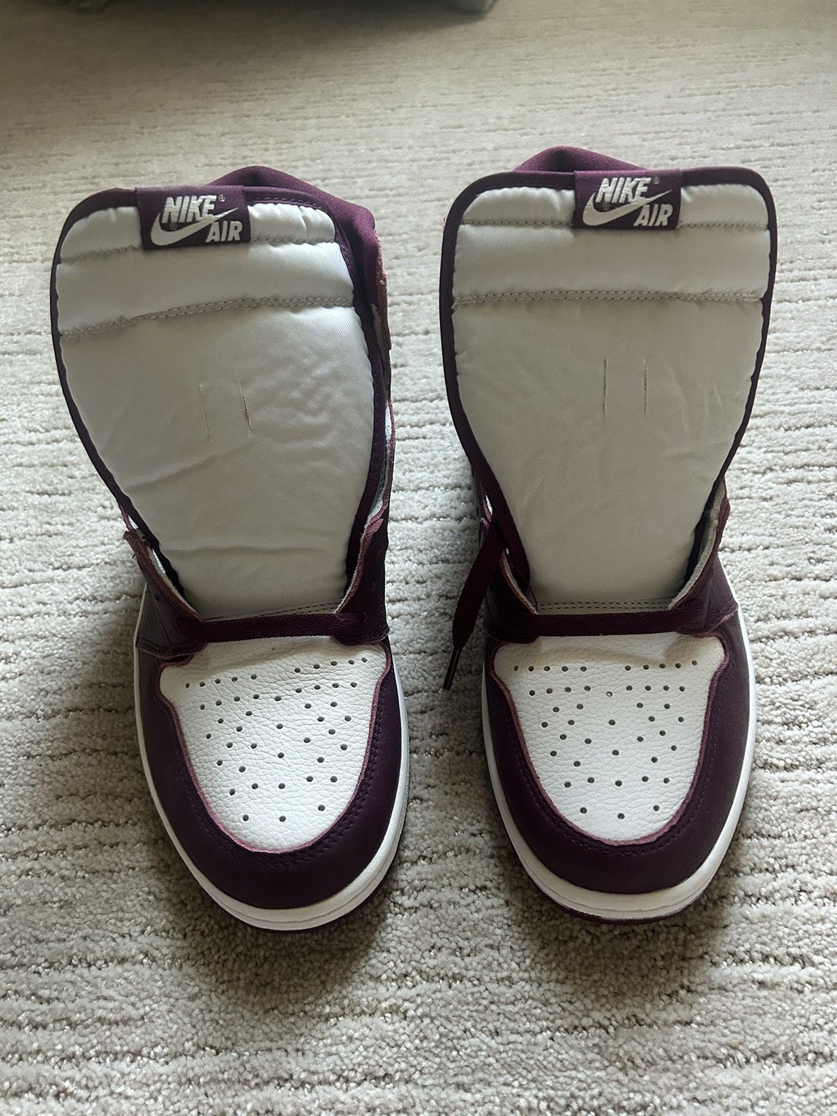 Jordan Brand Jordan 1 Retro High OG Bordeaux Size US 11 / EU 44 - 3 Thumbnail
