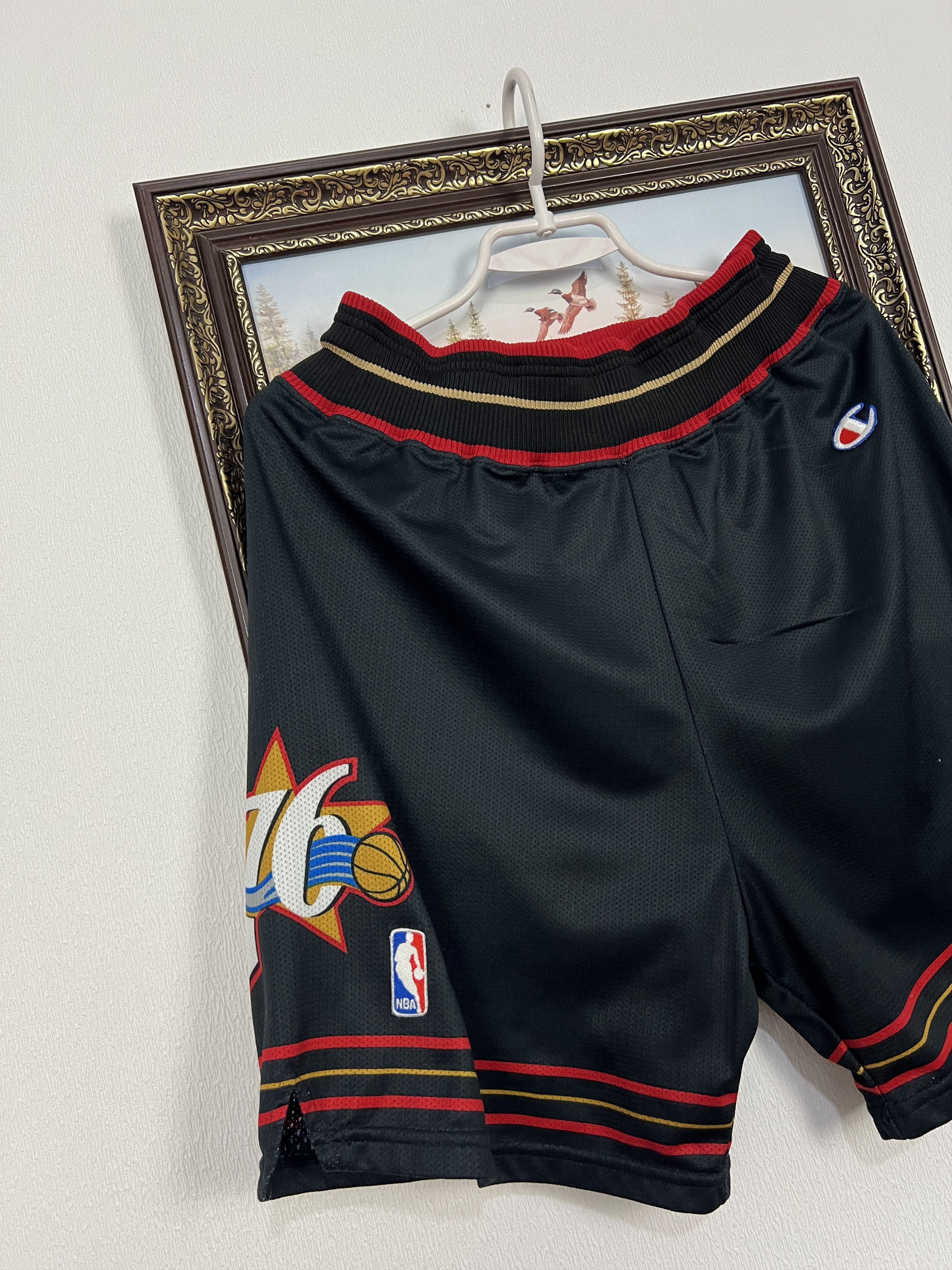 Champion Vintage 90's Champion Philadelphia 76ers Sixers NBA Shorts M Size US 32 / EU 48 - 3 Thumbnail
