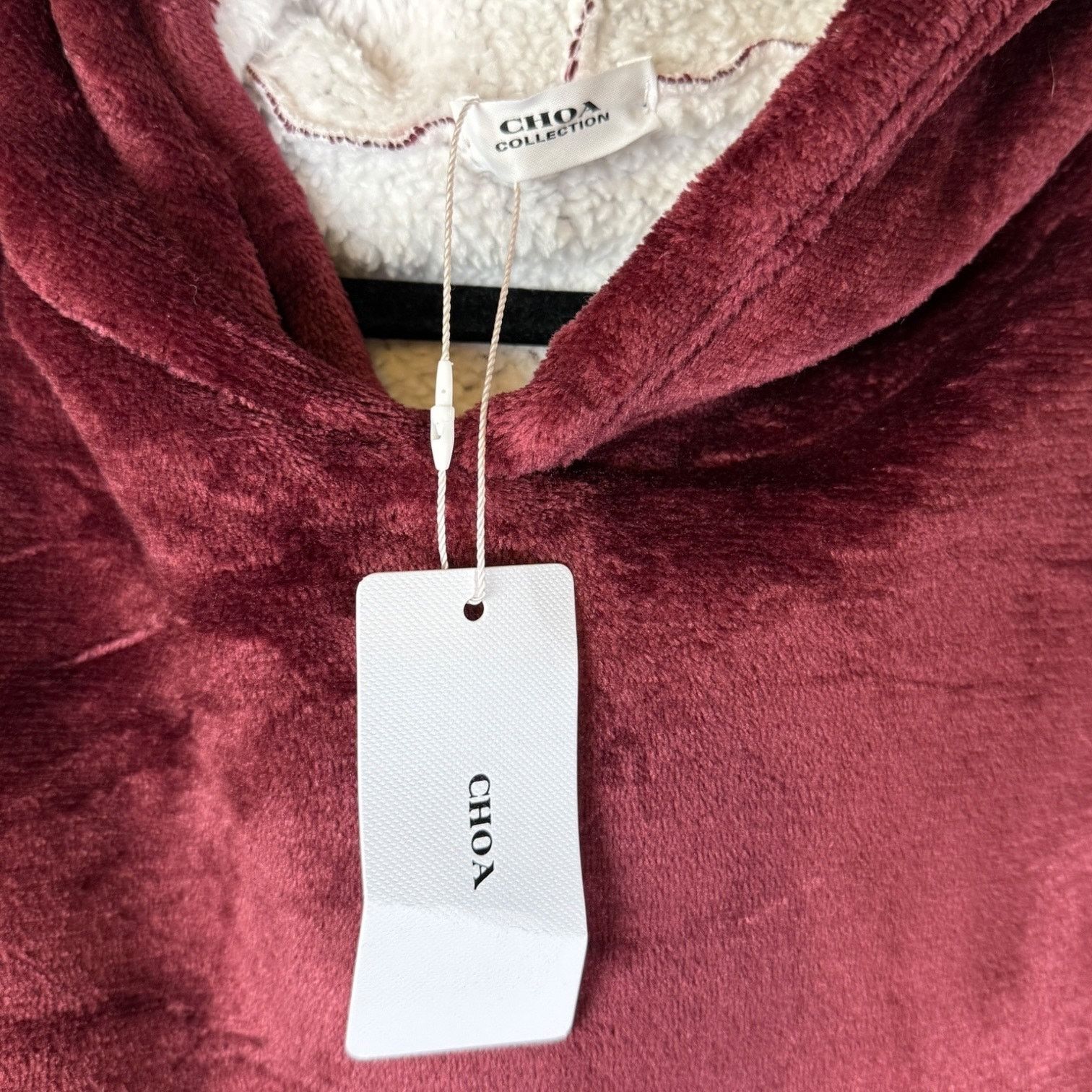 Other Choa Collection One Size Kangaroo Pocket Burgundy Hoddie NWT Size US L / EU 52-54 / 3 - 3 Thumbnail