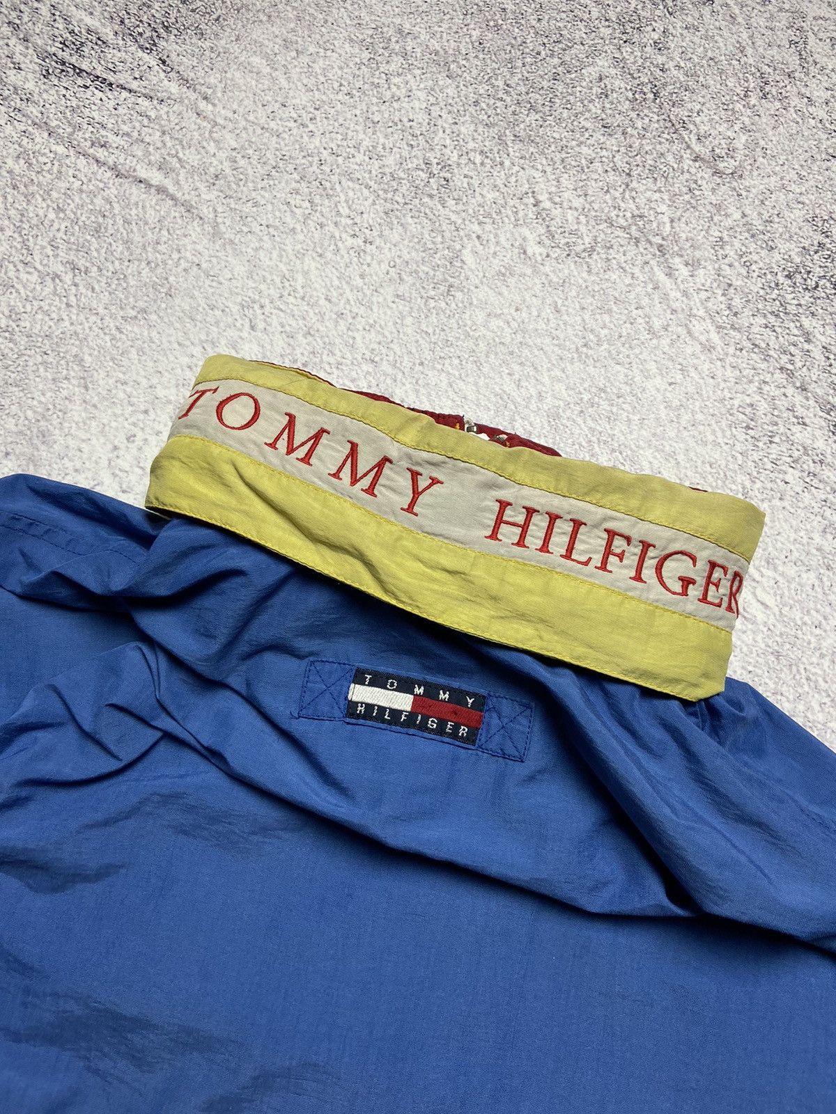 Tommy Hilfiger Vintage Tommy Hilfiger Jacket Street Style Rain Coat Design Size US S / EU 44-46 / 1 - 23 Thumbnail