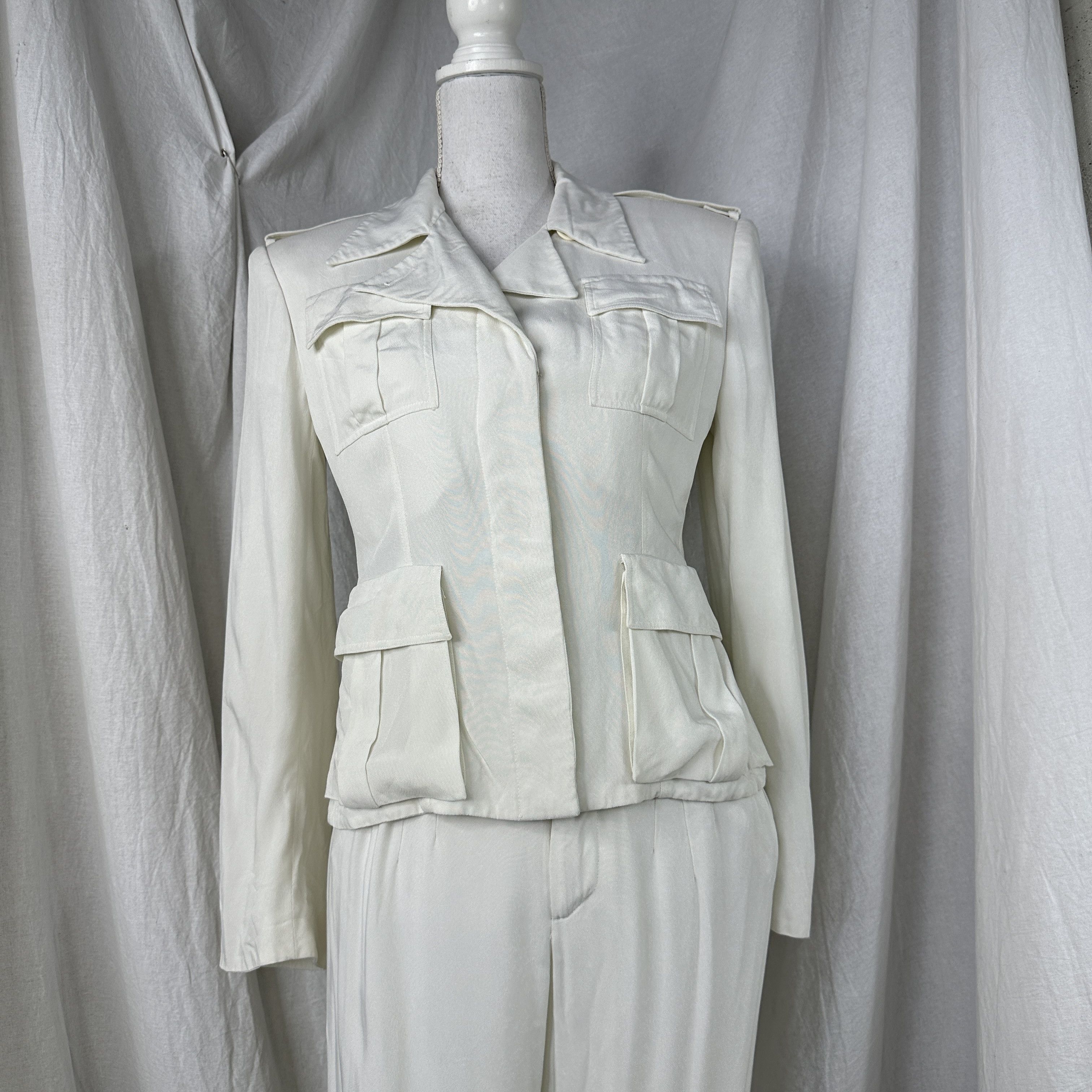 Gucci × Vintage Vintage Gucci Padded Shoulders Blazer 00s Size 25" / US 0 / IT 36 - 14 Thumbnail