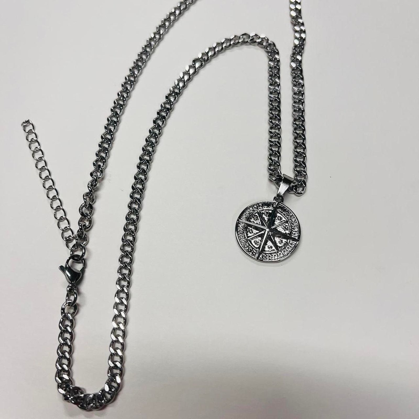 Vintage Y2k 2000s silver compass pendant necklace Size ONE SIZE - 3 Thumbnail