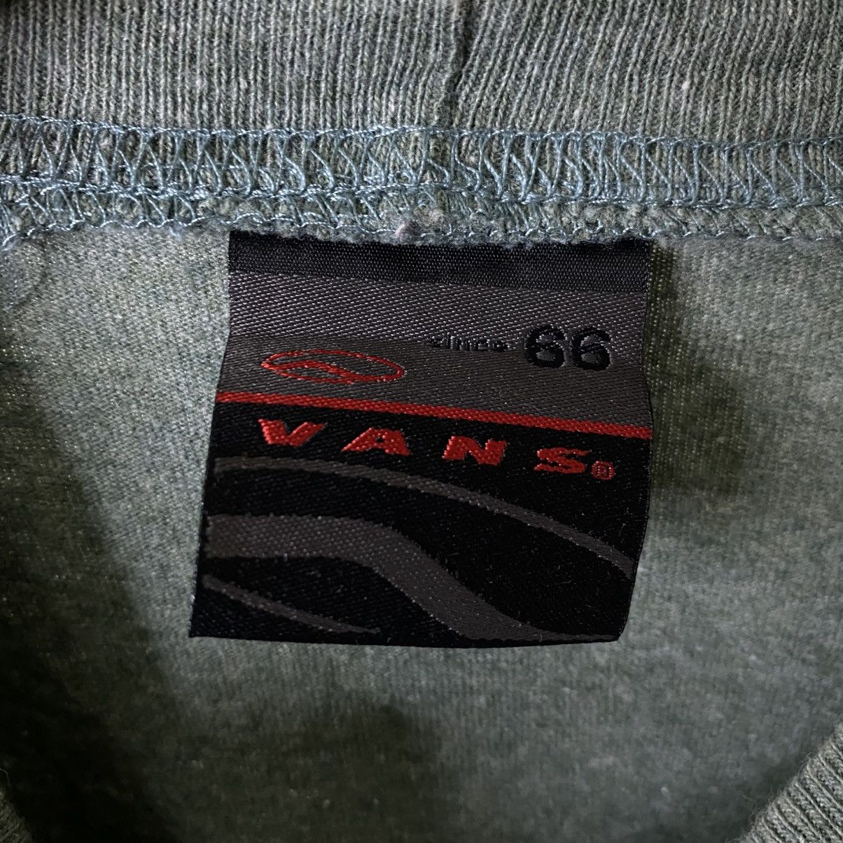 Vans Vintage 2000s Vans Skateboard Simple Skater T Shirt Size US M / EU 48-50 / 2 - 5 Thumbnail