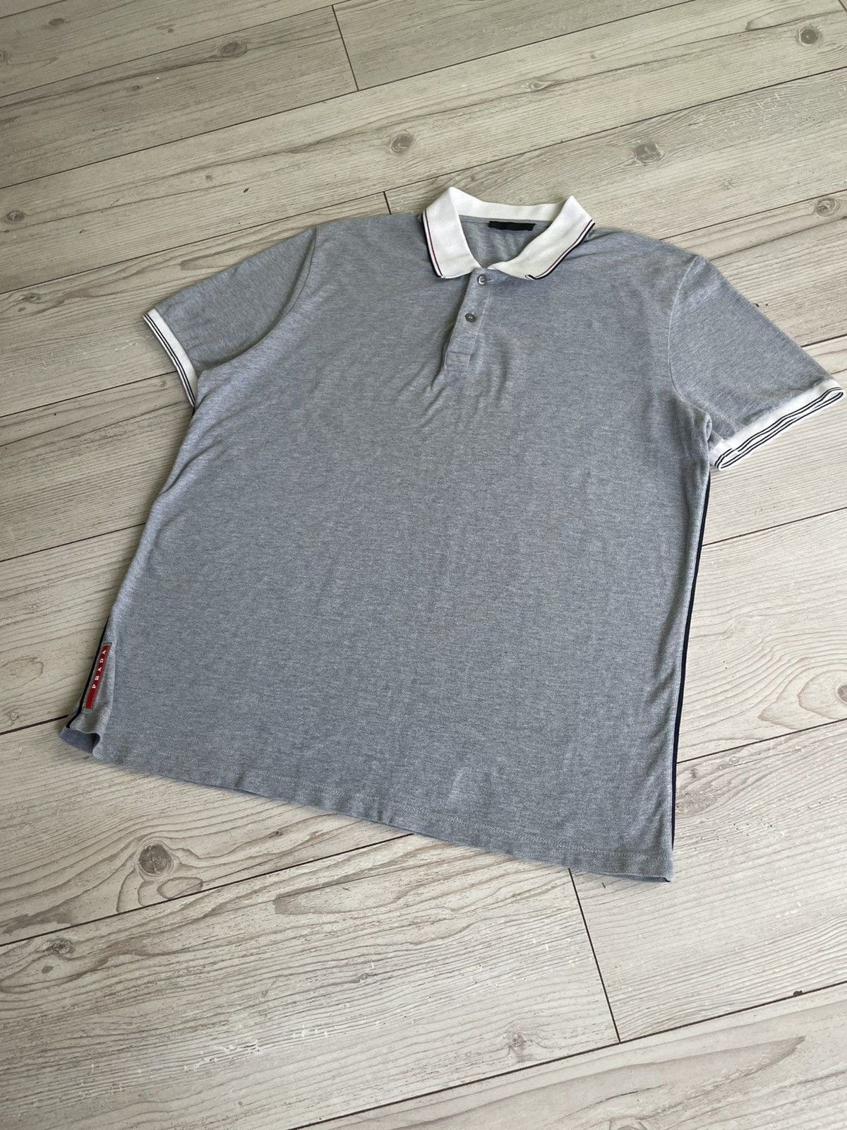 Prada Prada Milano Red Tab Logo Polo Shirt Size US XXL / EU 58 / 5 - 7 Thumbnail