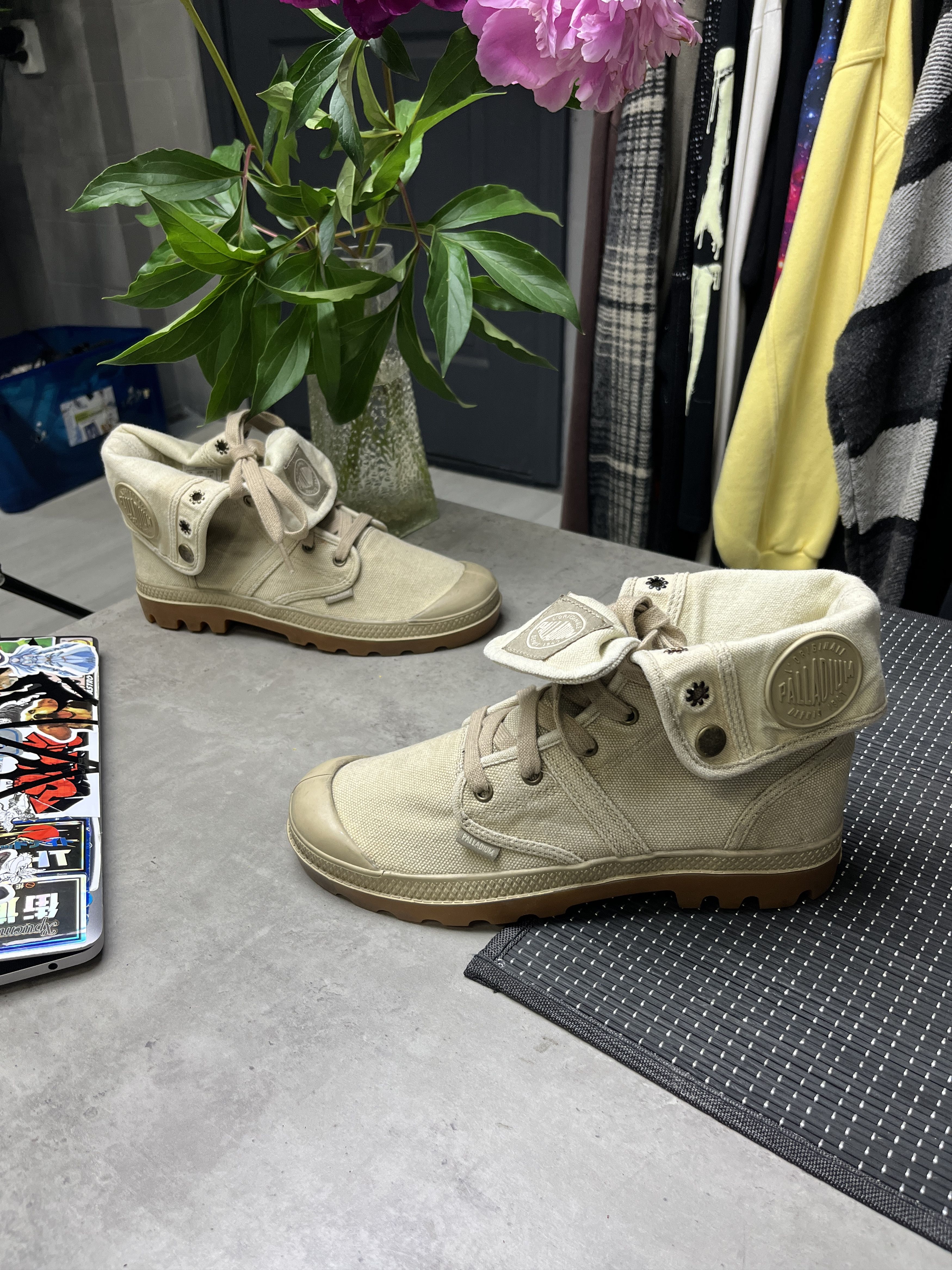 Other PALLADIUM PAMPA HI CANVAS BEIGE BOOTS - 5104 Size US 8 / EU 41 - 1 Thumbnail