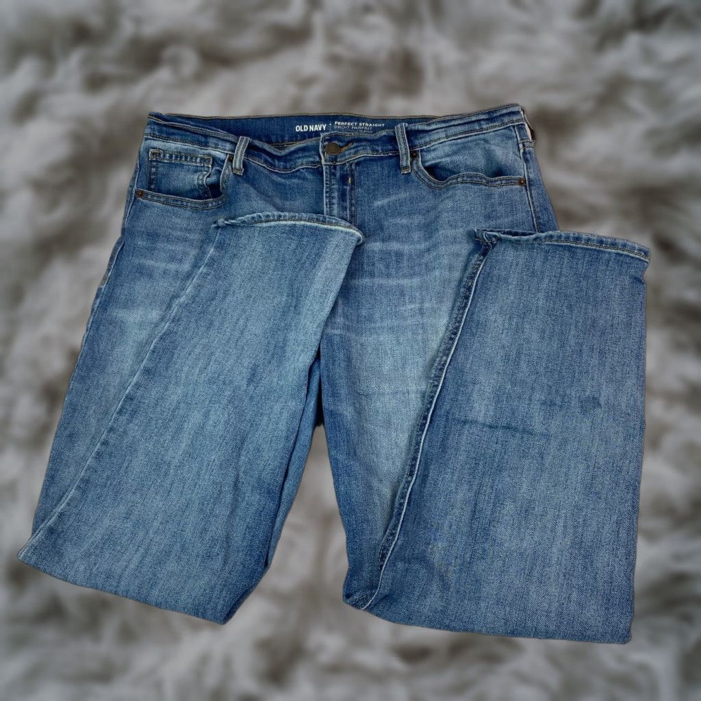 Old Navy Old Navy Perfect Straight Jeans Womens 12 Mid-Rise Medium Wash Blue Stretch Denim Size 34" / US 12 / IT 48 - 1 Thumbnail