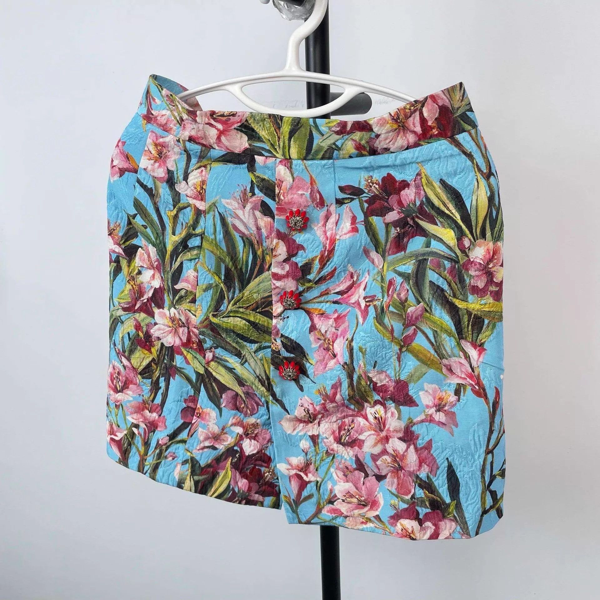 Dolce & Gabbana Dolce & Gabbana Skirt Size 28" / US 6 / IT 42 - 2 Thumbnail