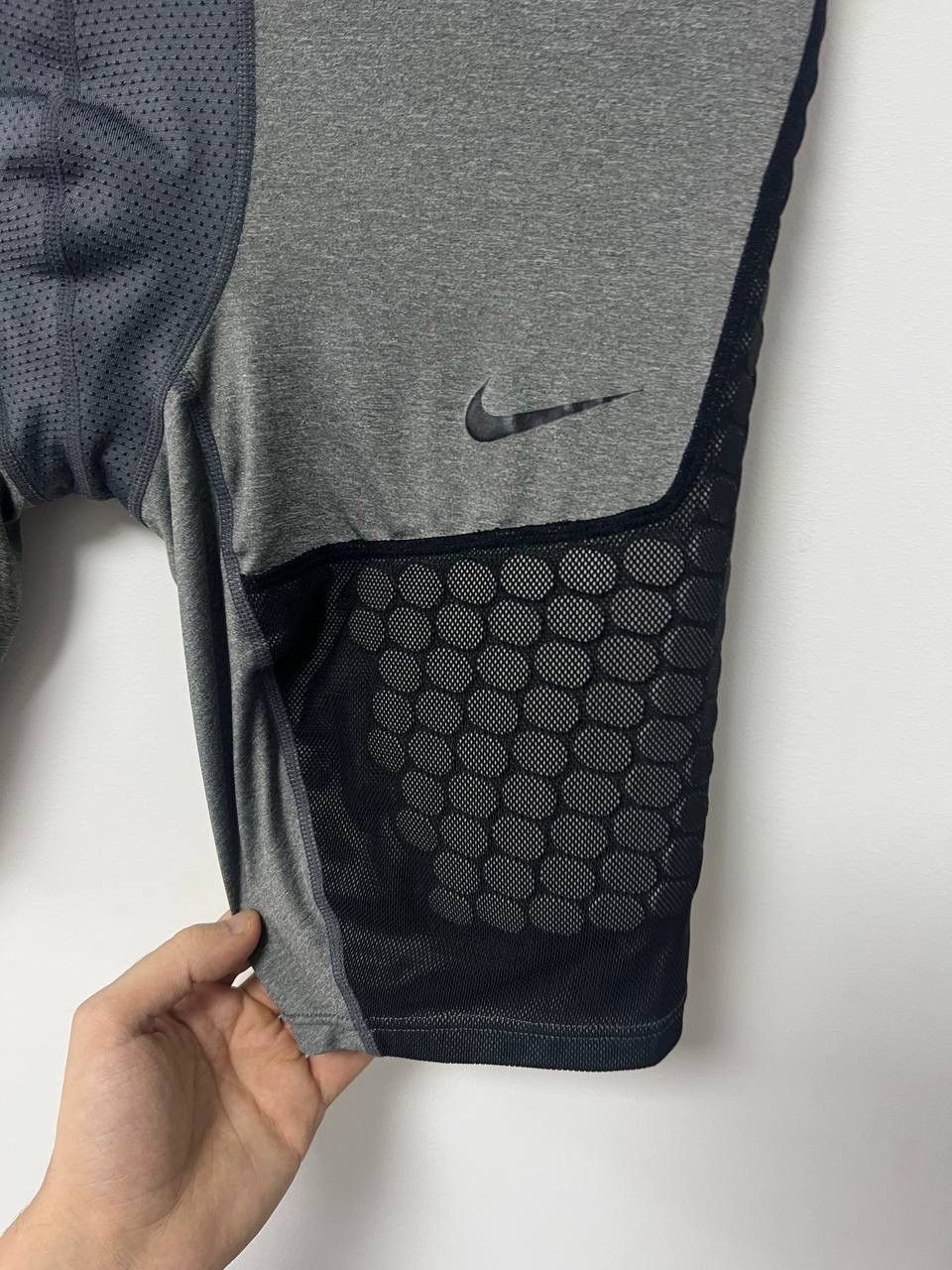 Nike Nike Pro Combat Rugby Shorts NFL Padded Athletic Mens sz XL Size US 44 / EU 60 - 12 Thumbnail