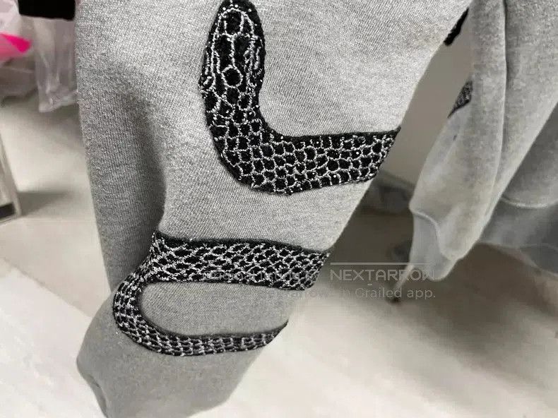 Amiri Amiri Black Snake Print Sweatshirt Dress. Size US M / EU 48-50 / 2 - 4 Thumbnail