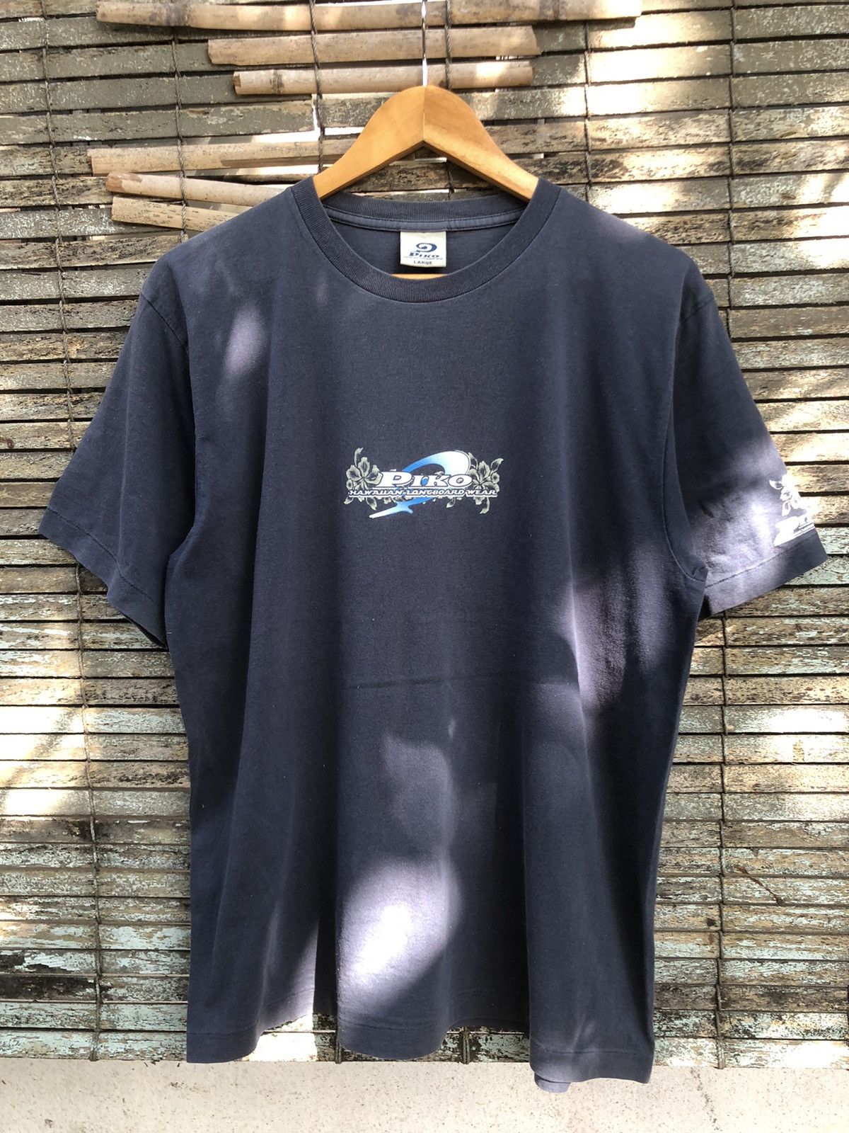 Japanese Brand × Quiksilver × Vintage Vintage Sunfaded Piko Surfwear Glitter Backhit Tee Size US L / EU 52-54 / 3 - 9 Thumbnail