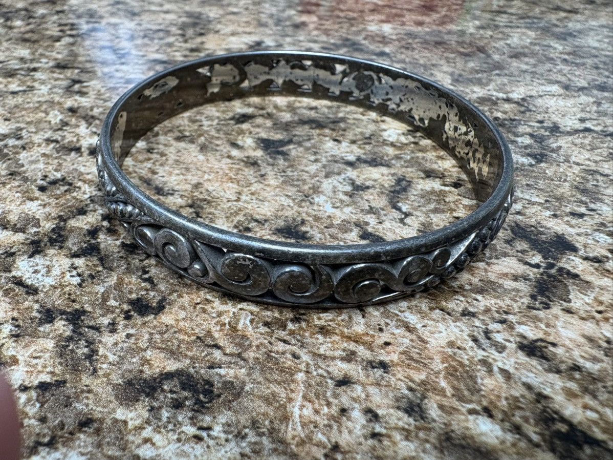 Brighton Brighton Silver Tone Scroll Engraved Bangle Bracelet Vintage Size ONE SIZE - 2 Thumbnail
