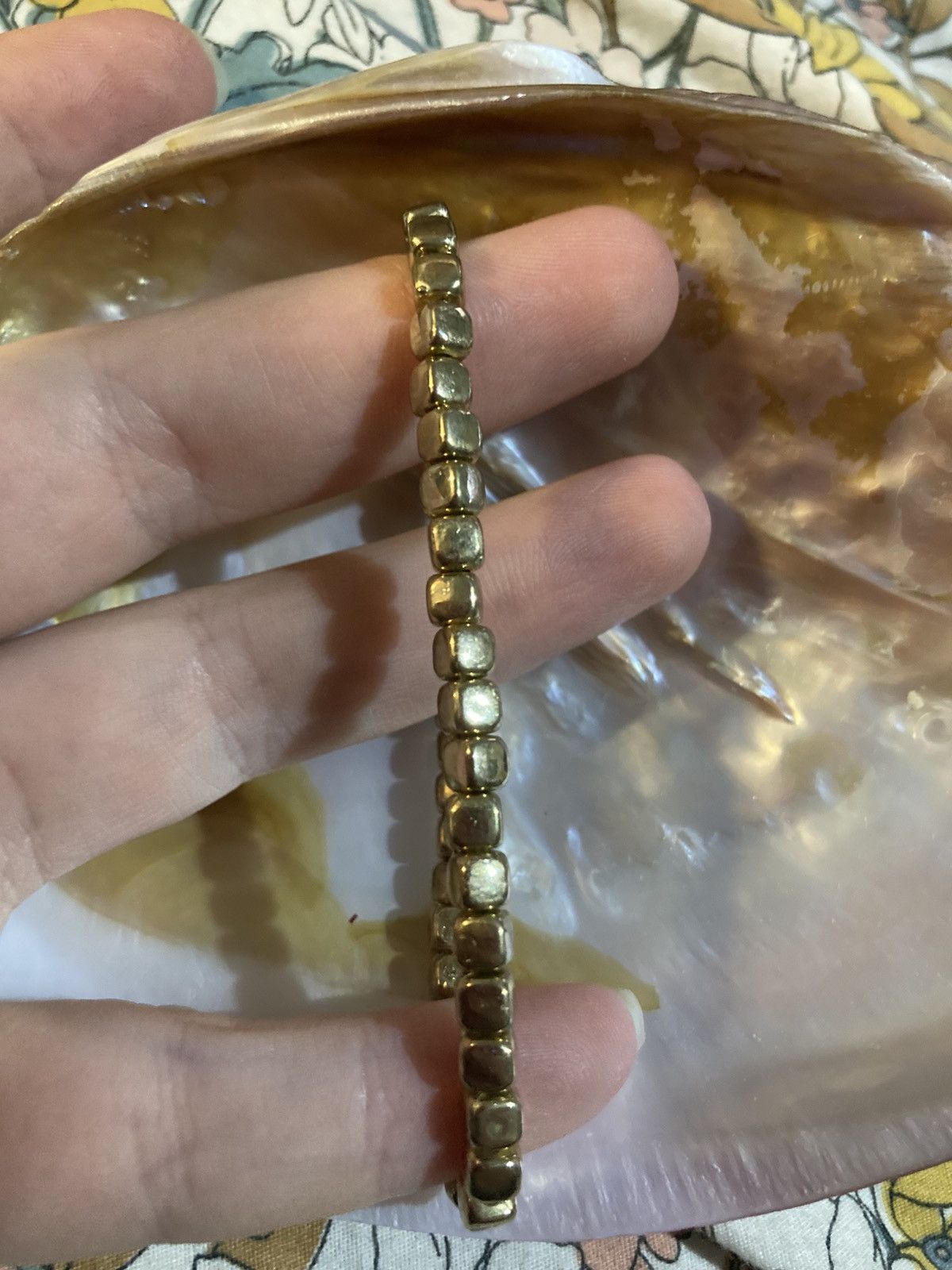 Other Gold coloured square beaded bracelet Size ONE SIZE - 2 Thumbnail