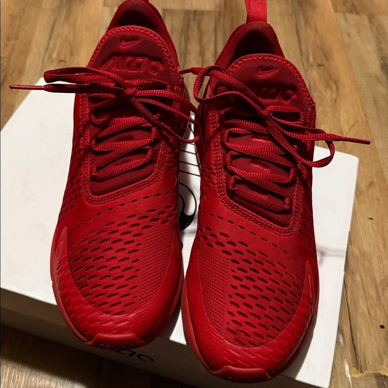 Nike Nike Air Max 270 Triple Red Size US 9.5 / EU 42-43 - 6 Thumbnail
