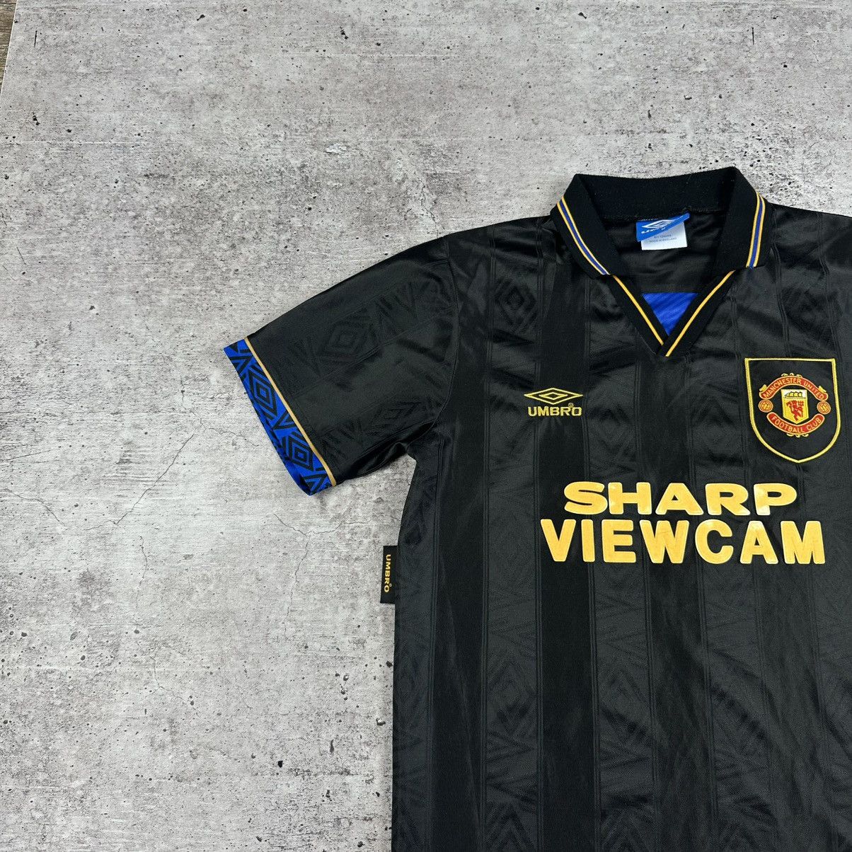 Umbro 1993/94 Umbro Manchester United Eric Cantona Soccer Jersey Size US M / EU 48-50 / 2 - 6 Thumbnail