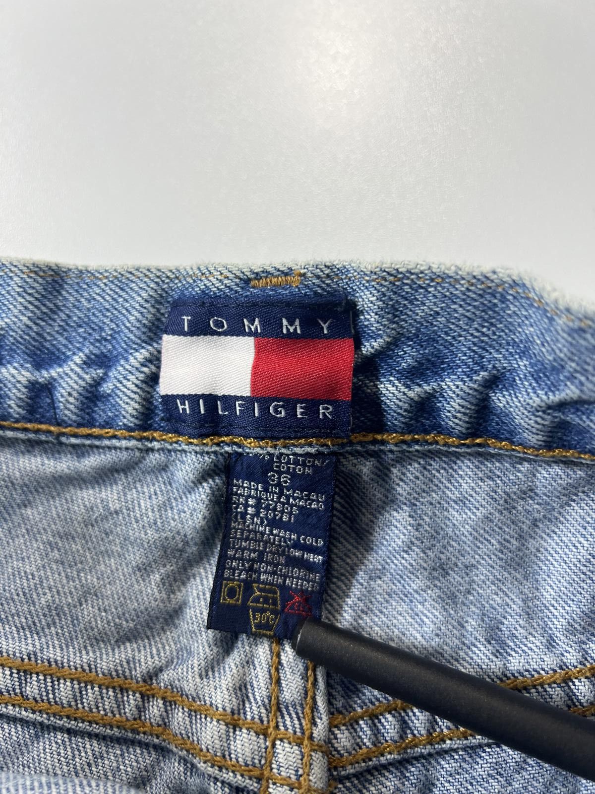 Tommy Hilfiger Tommy Hilfiger Vintage Light Blue Denim Shorts Size US 36 / EU 52 - 4 Thumbnail