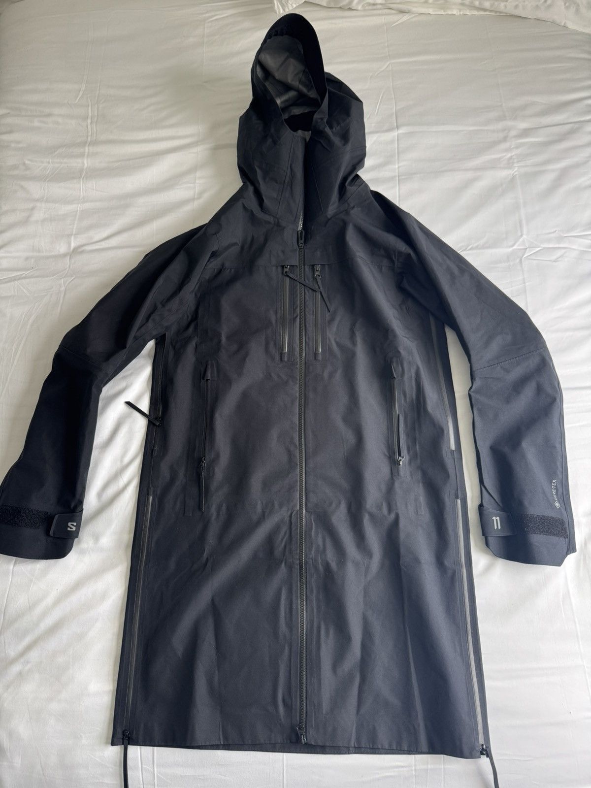 11 By Boris Bidjan Saberi × Salomon Black raincoat Size US S / EU 44-46 / 1 - 1 Thumbnail