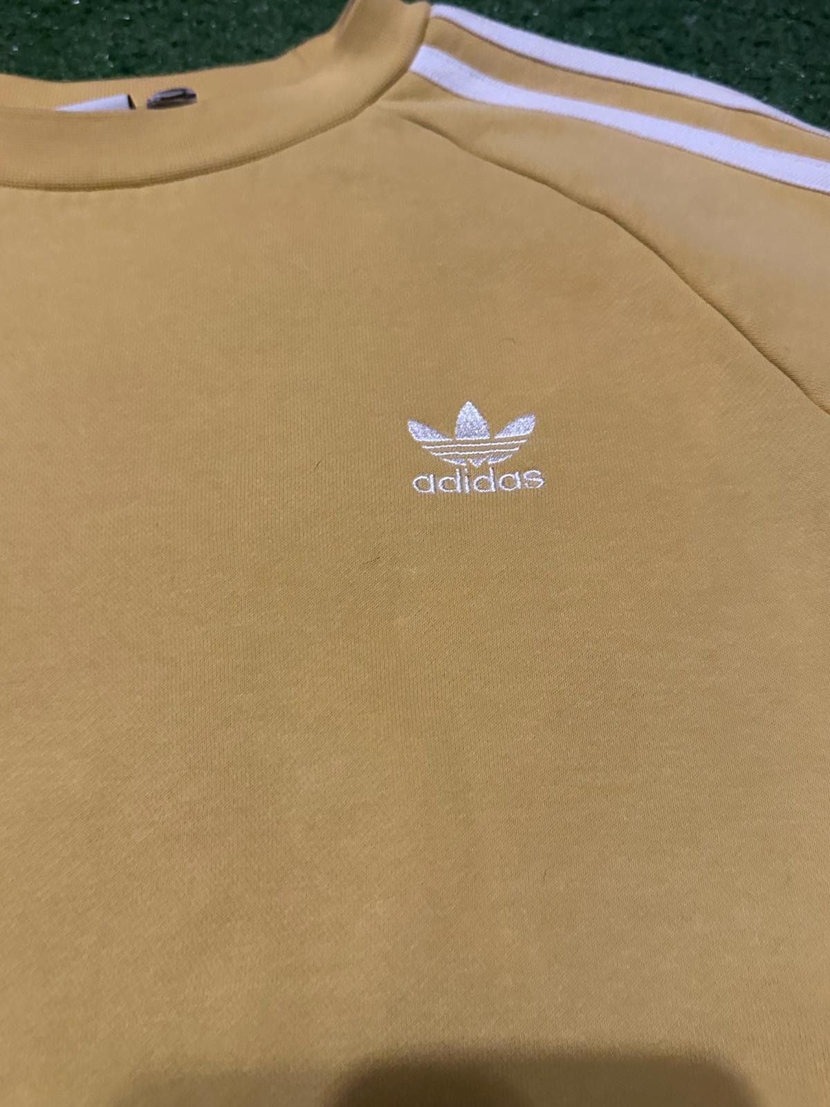 Adidas Adidas Yellow Kids' Sweatshirt with White Stripes Size US XS / EU 42 / 0 - 2 Thumbnail