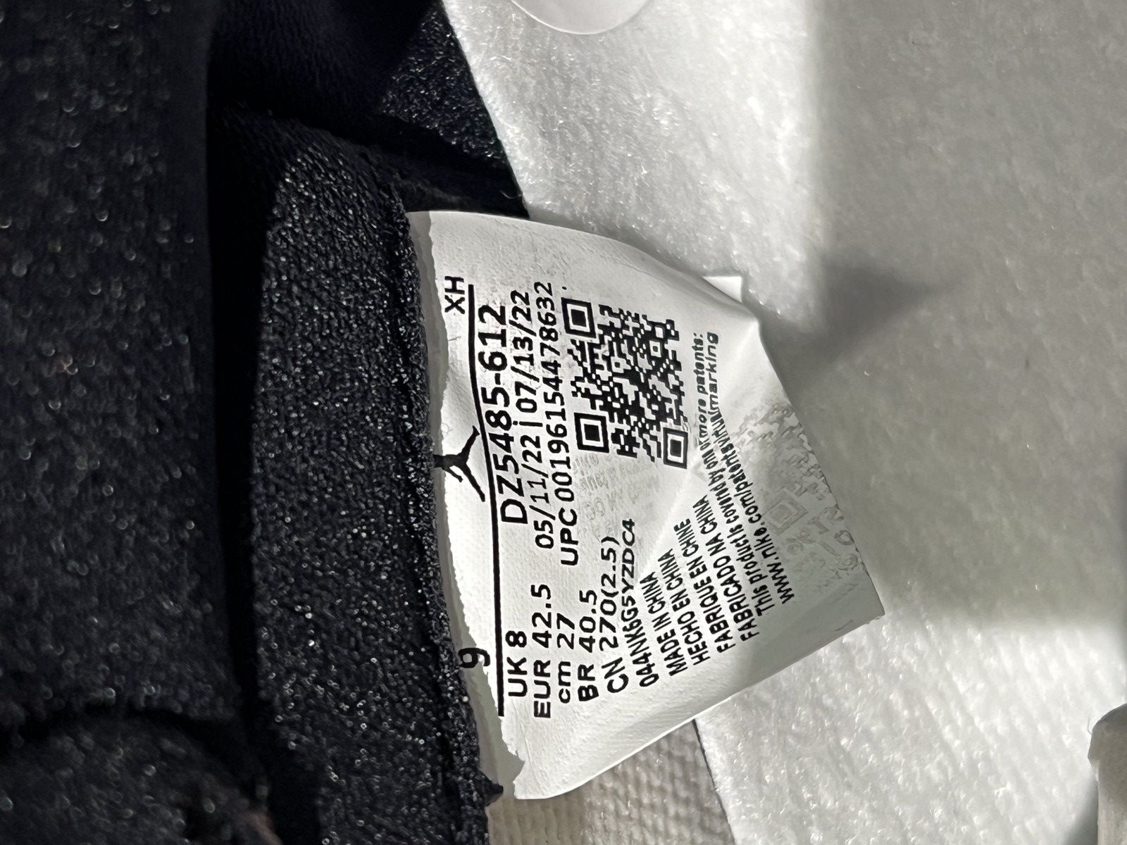 Jordan Brand Air Jordan 1 Retro High OG Chicago Lost and Found Size US 9 / EU 42 - 8 Thumbnail