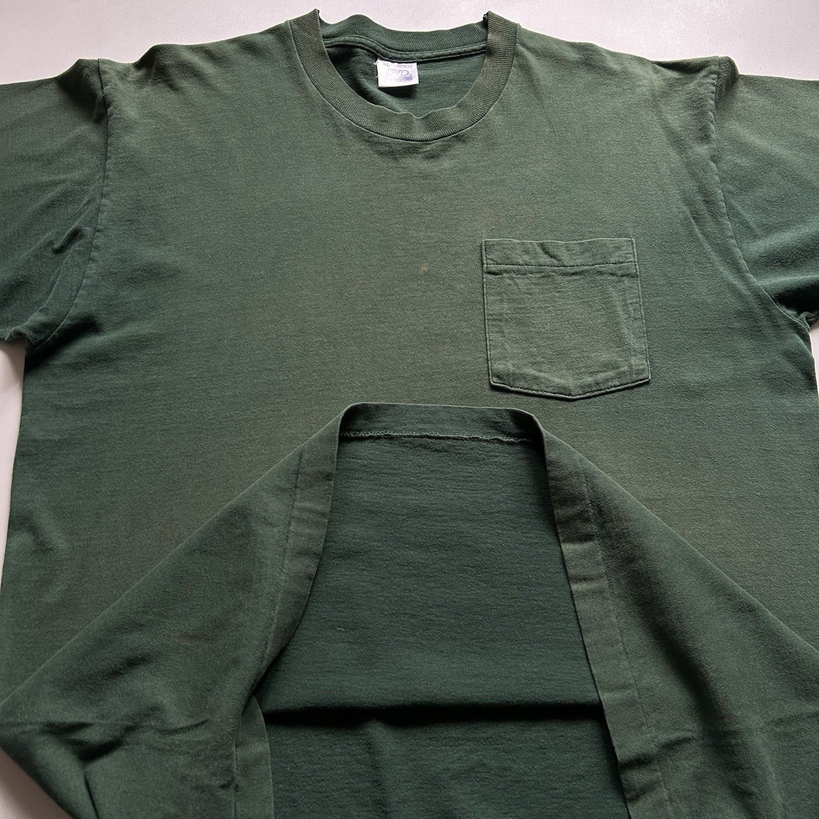 Vintage Vintage Sun Faded Green Blank Pocket T-Shirt XL 90s BVD Rare Size US XL / EU 56 / 4 - 4 Thumbnail