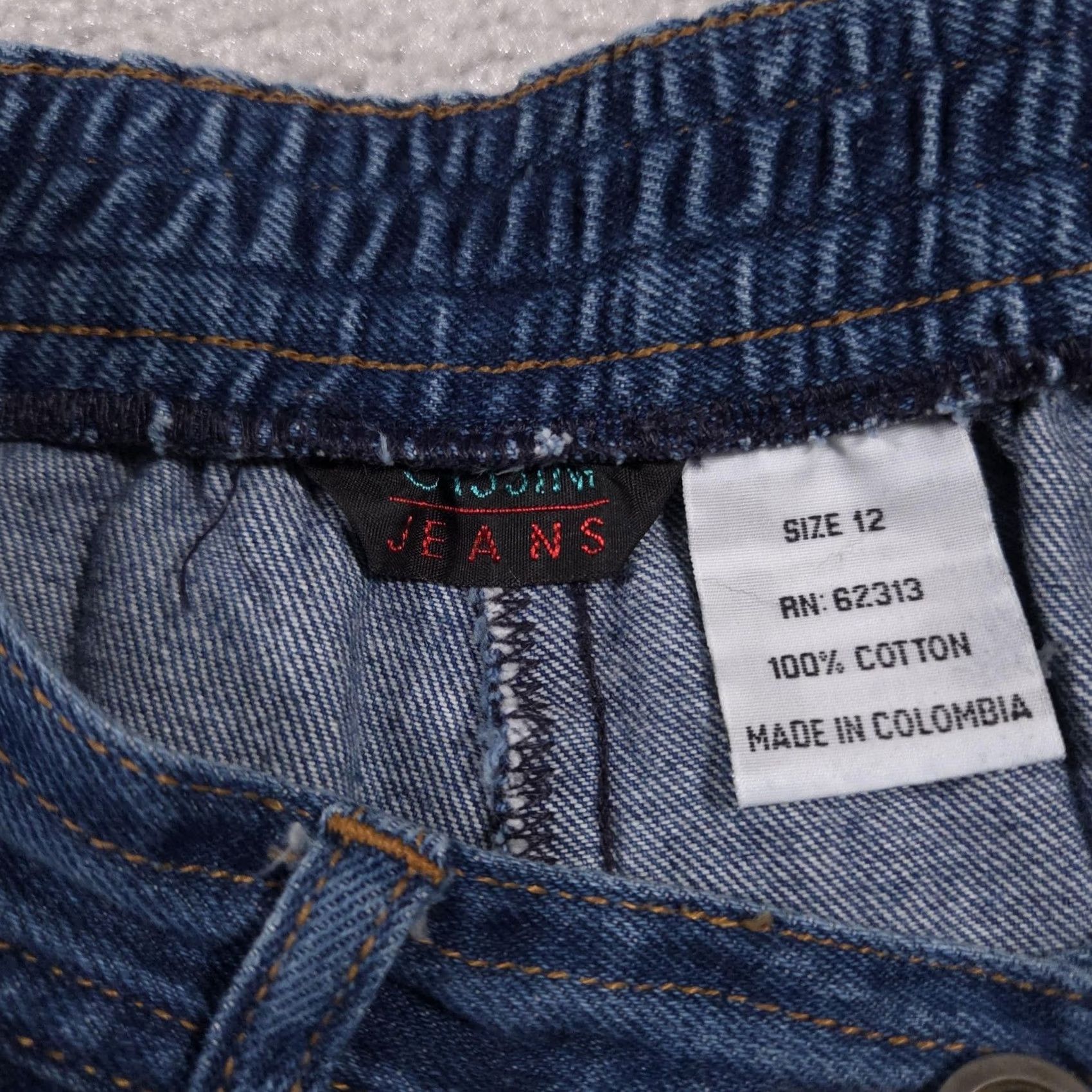 Oleg Cassini VINTAGE Oleg Cassini Jeans Womens 12 High Waist Pleated Tapered Mom Elastic Waist 90s Jeans Womens 12 Blue Medium Wash Denim 90s Womens Jeans Size 34" / US 12 / IT 48 - 6 Thumbnail