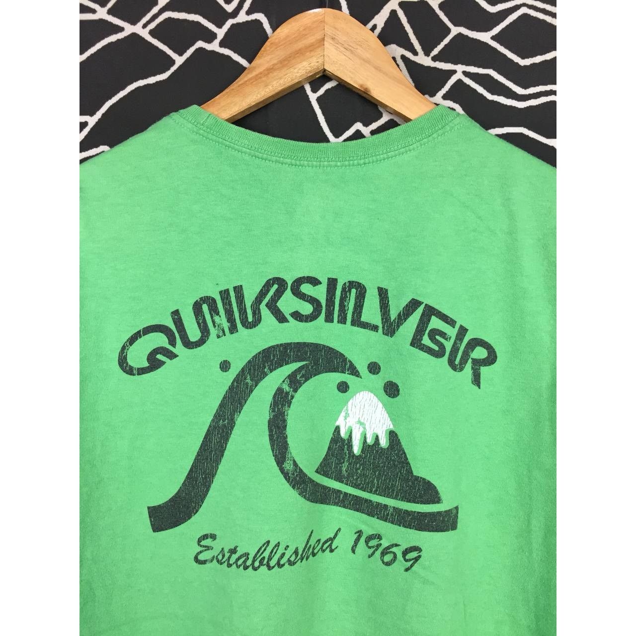 Quiksilver Quiksilver Wave Logo Graphic Slim Fit Surf Skate Tee Size US M / EU 48-50 / 2 - 3 Thumbnail