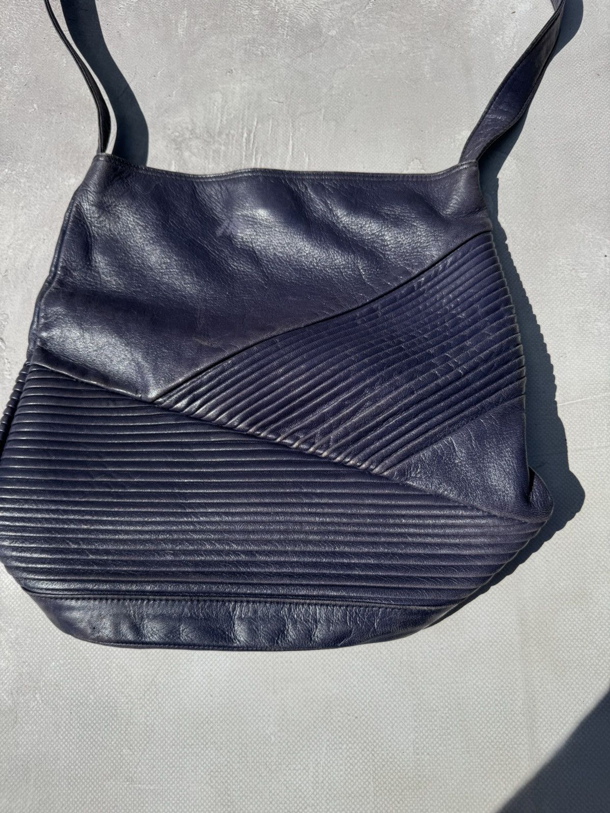 Versace Archive Gianni Versace Leather Shoulder Bag Size ONE SIZE - 8 Thumbnail