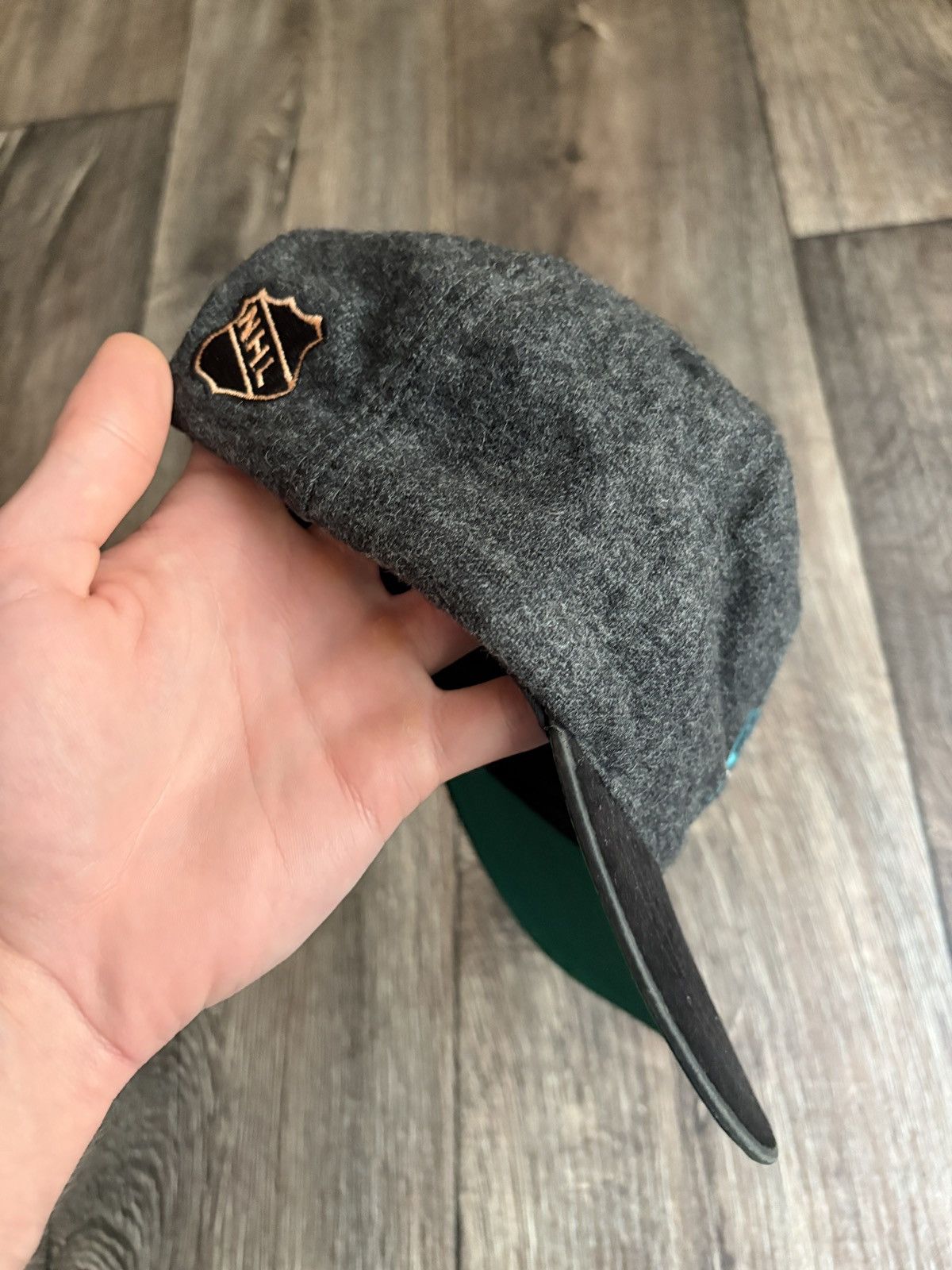 NHL Vintage 90s San Jose Sharks Wool Snapback Hockey Cap Hat NHL Size ONE SIZE - 4 Thumbnail