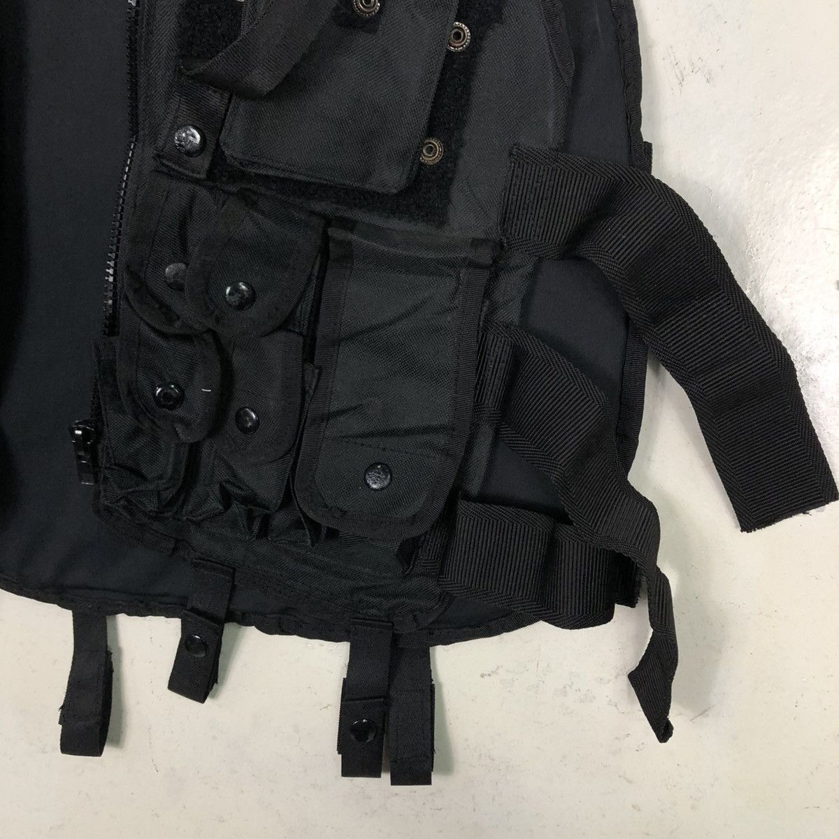 Japanese Brand 🔥TANK TOP VEST UTILITY SWAT MULTI POCKET MILITARY STYLE Size US M / EU 48-50 / 2 - 17 Thumbnail