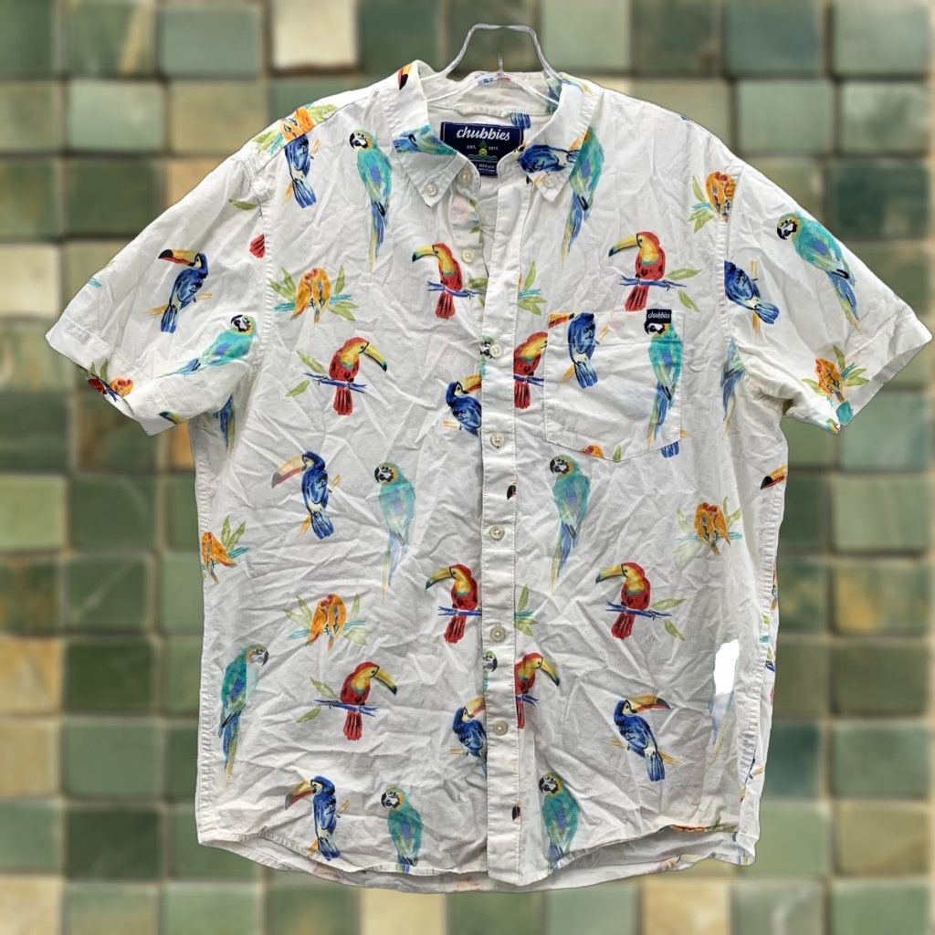 Chubbies Chubbies Shirt Mens Medium White Tropical Bird Print Surf Camp Preppy Size US M / EU 48-50 / 2 - 1 Thumbnail