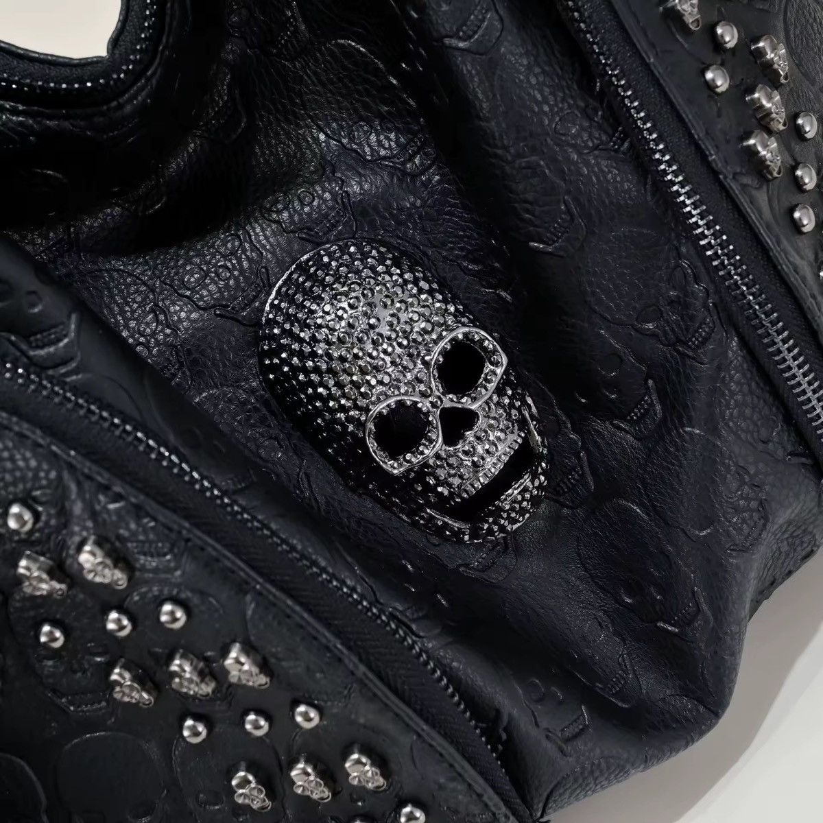 Other Gothic Punk Style Skeleton PU Leather Rivet Shoulder Bag Size ONE SIZE - 6 Thumbnail