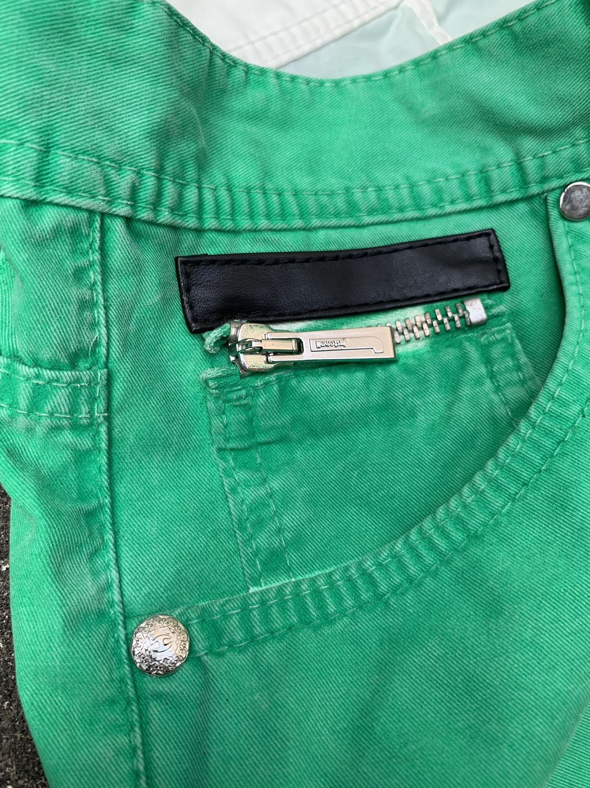 Just Cavalli Just Cavalli Green Shorts Size US 31 - 2 Thumbnail